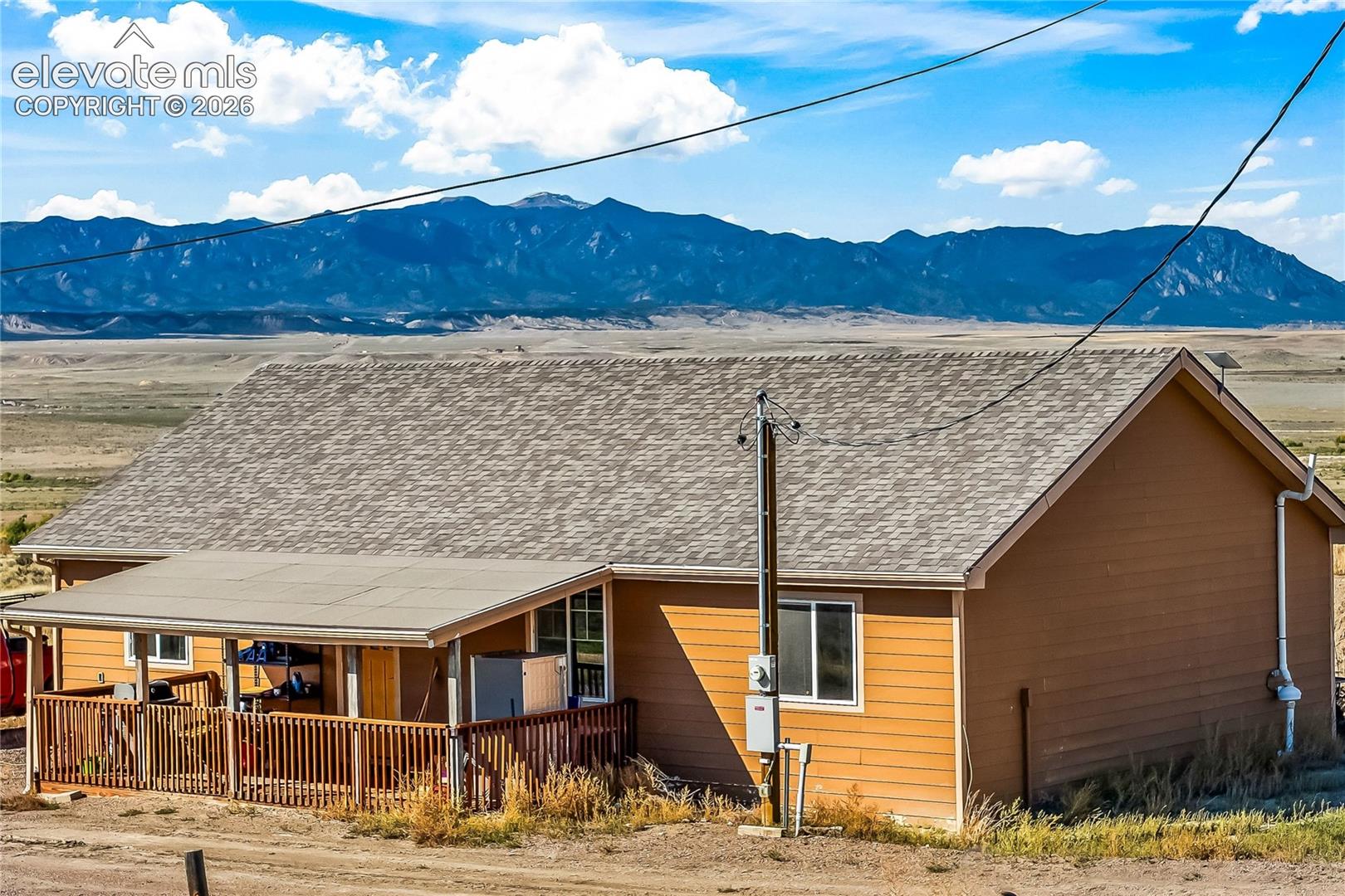 Listing photo 2 for 5733 Pronghorn Road
