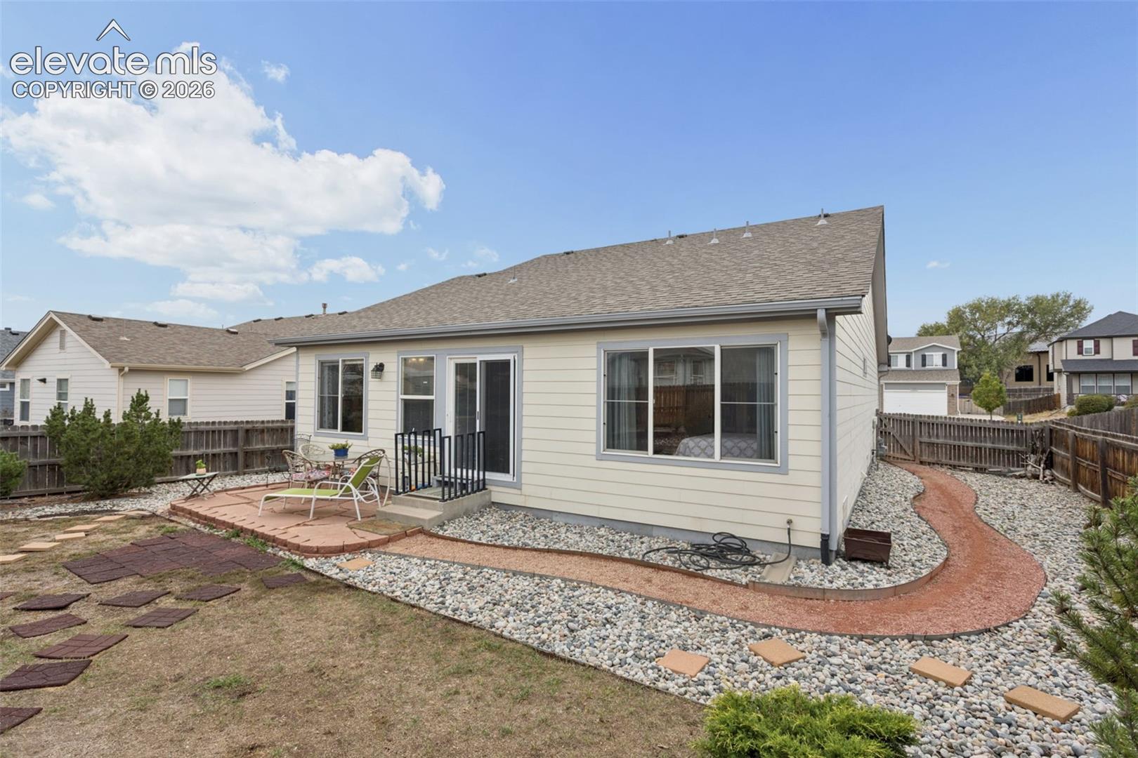 Listing photo 22 for 9351 Bethpage Road