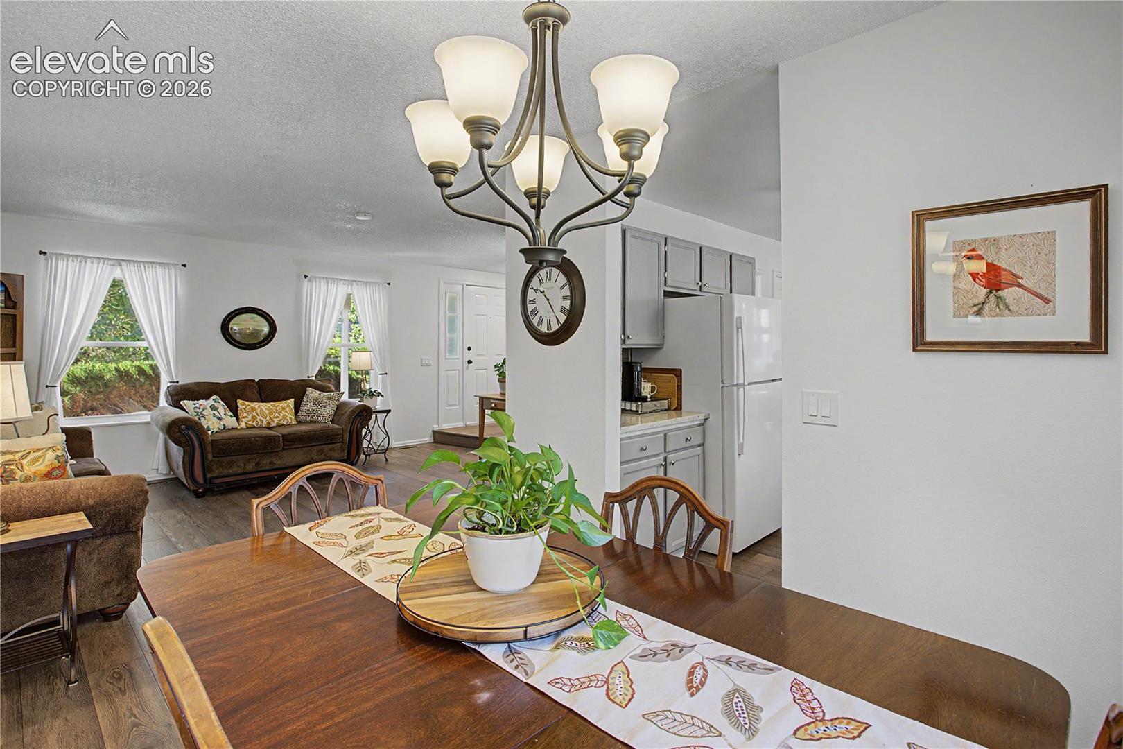 Listing photo 11 for 3420 Excelsior Drive