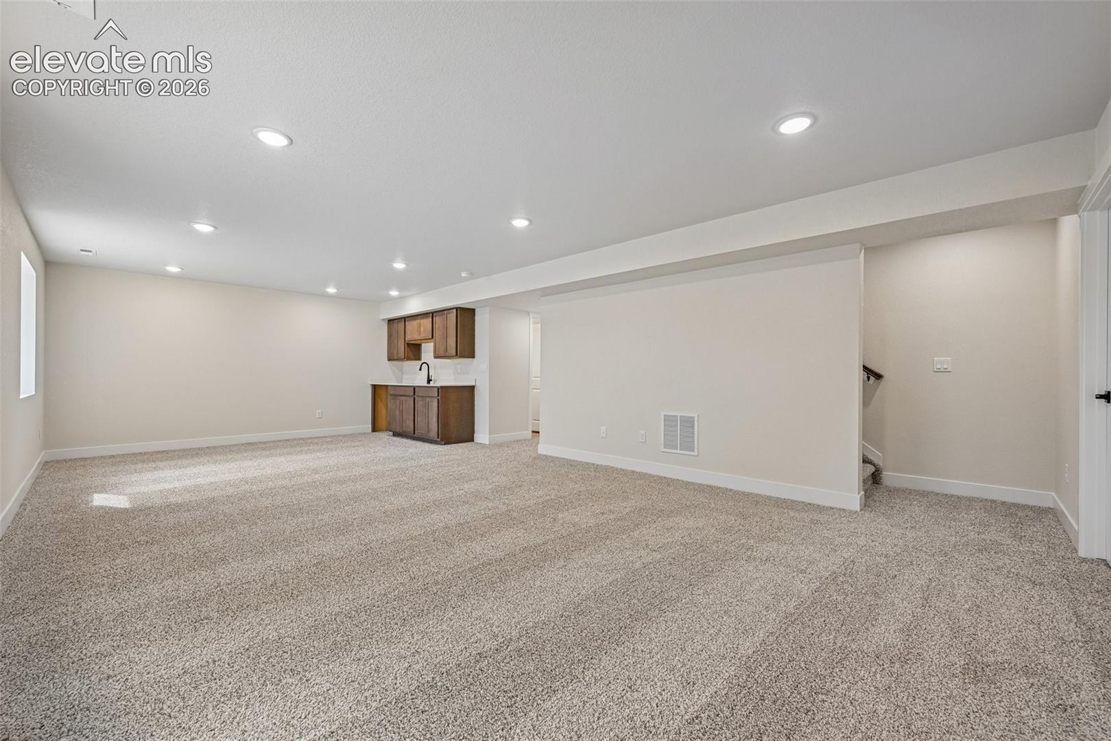 Listing photo 35 for 9684 Blaurock Drive