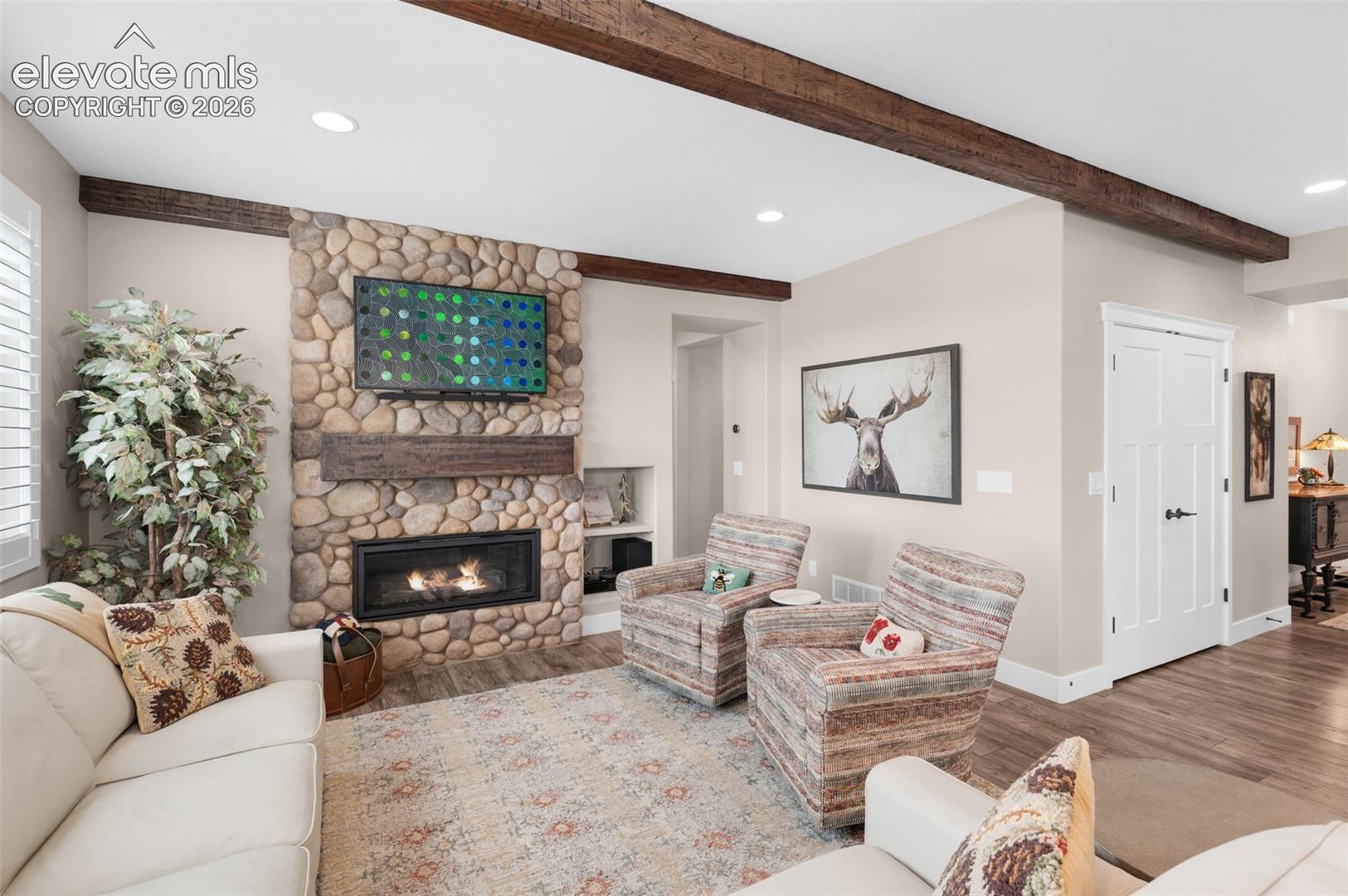 Listing photo 6 for 2079 Zenato Court