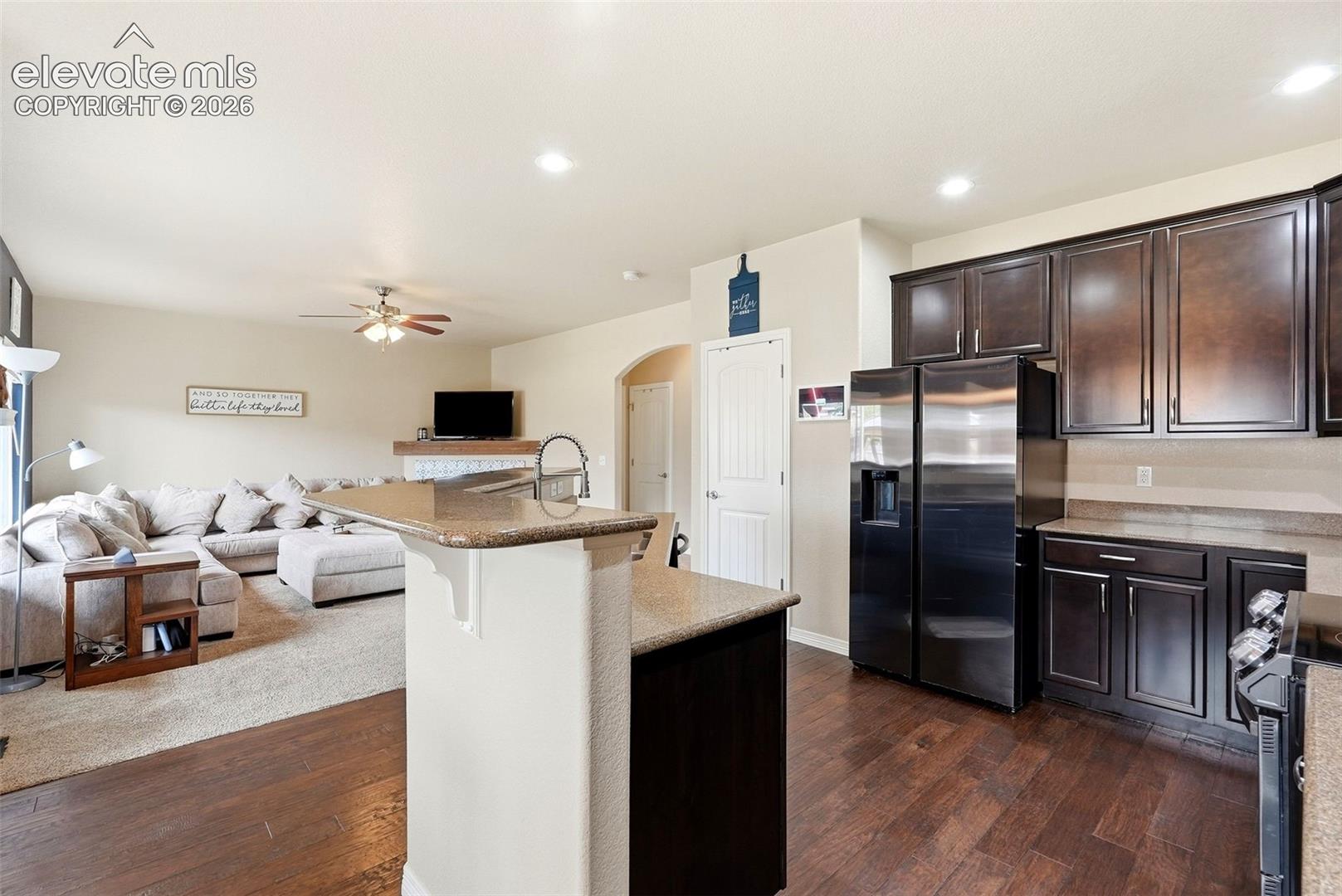 Listing photo 17 for 10567 Mount Evans Drive