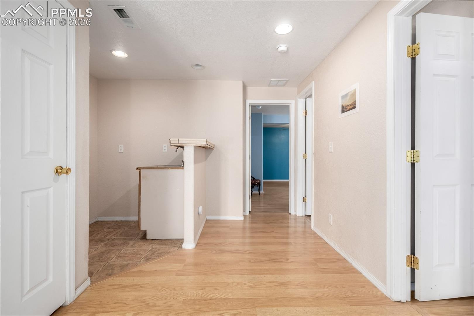 Listing photo 24 for 830 Winebrook Way