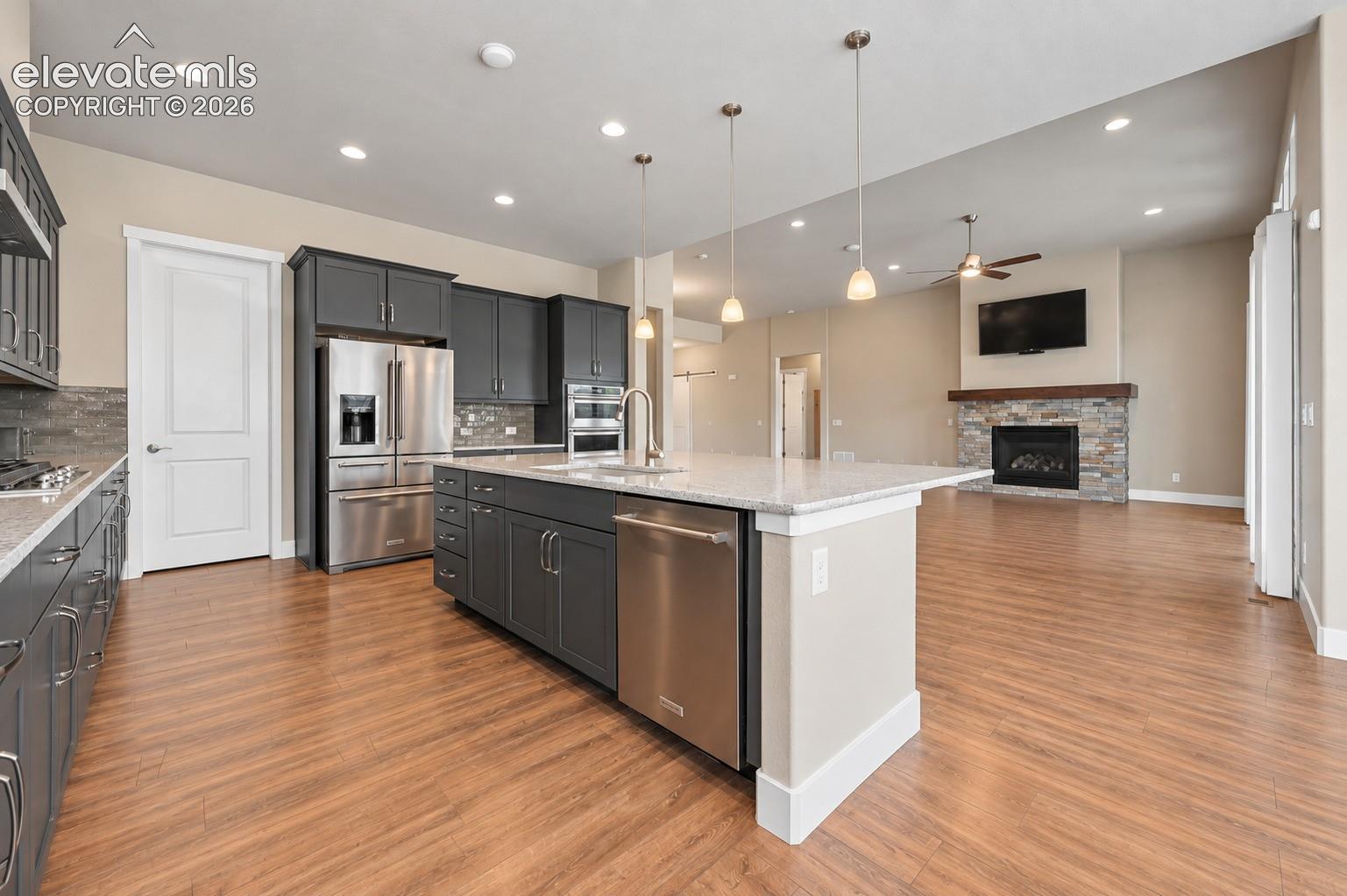 Listing photo 11 for 2272 Cabernet Court