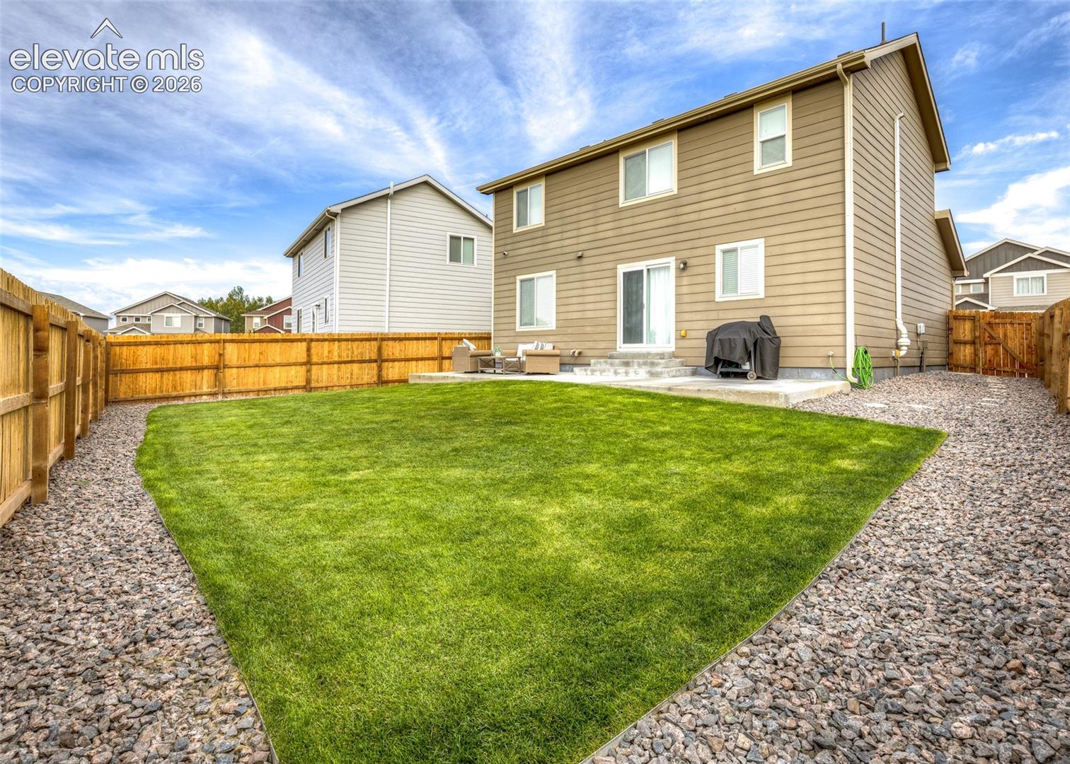 6977 Winnicut Drive, photo 41