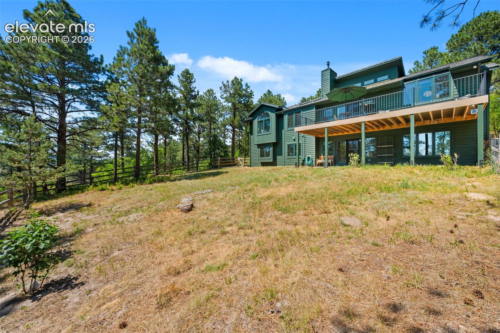 Listing photo 36 for 1675 Oakwood Drive