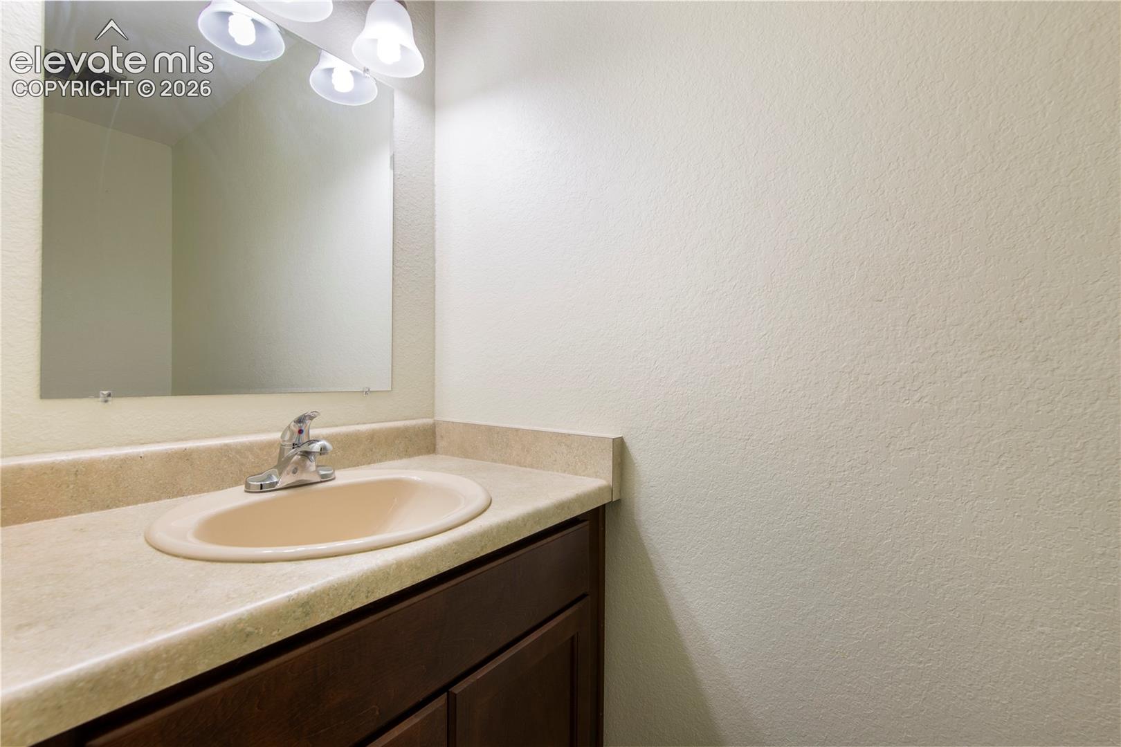 Listing photo 15 for 4315 Archwood Drive