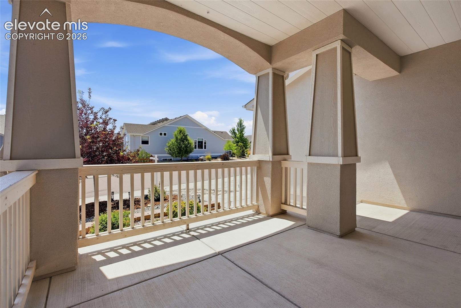 Listing photo 5 for 2382 Pelican Bay Drive
