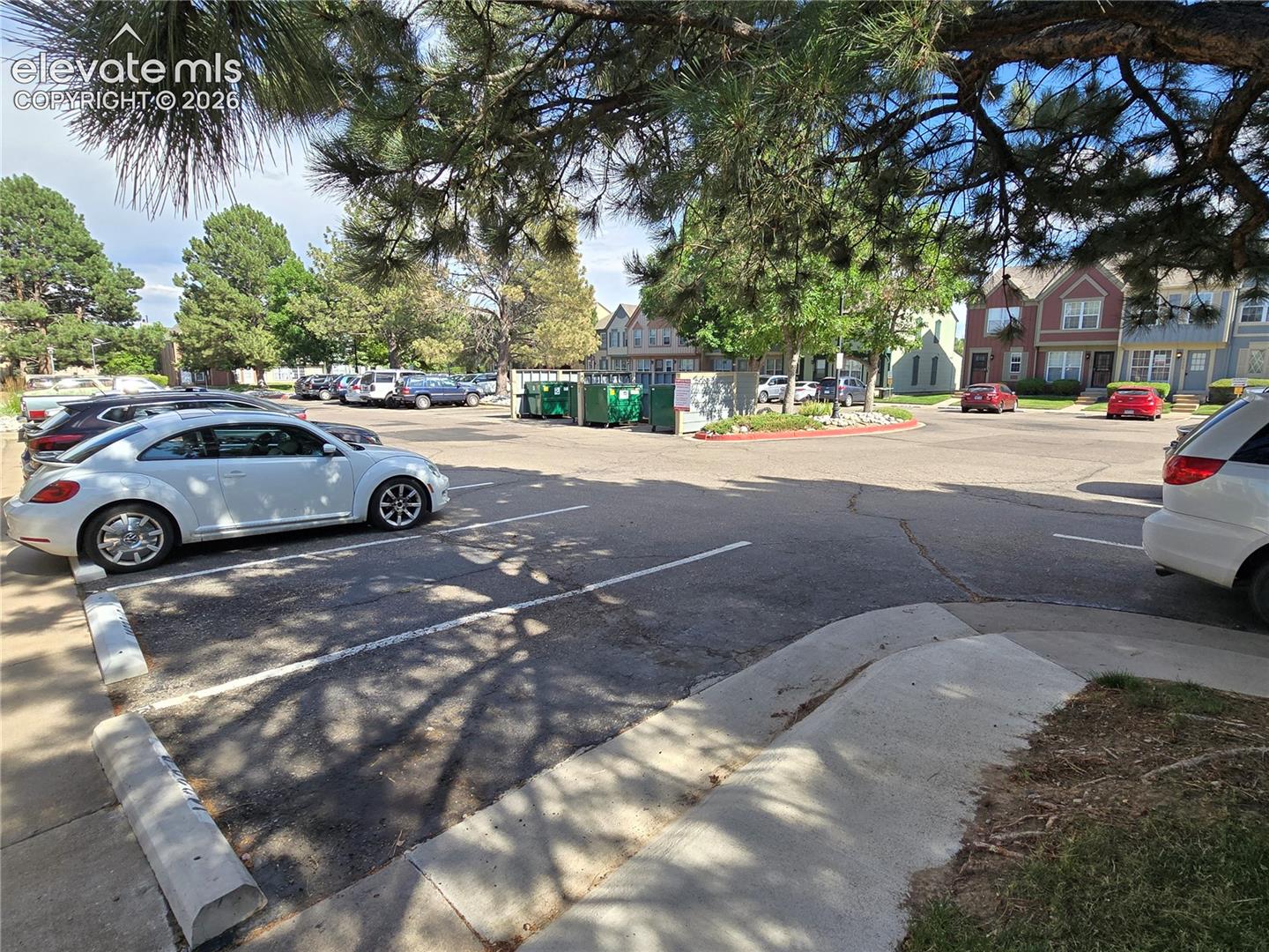 14232 Hawaii Circle, photo 19