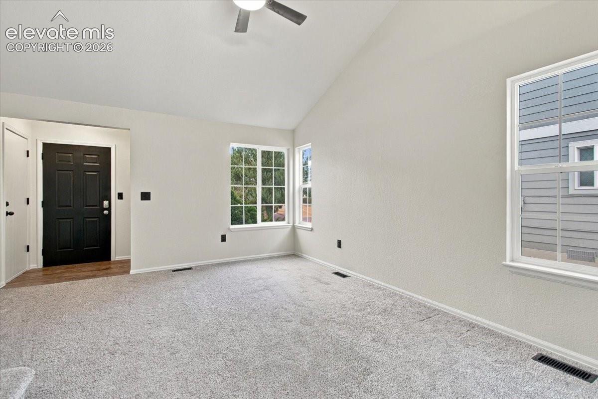 Listing photo 7 for 9209 Granger Lane