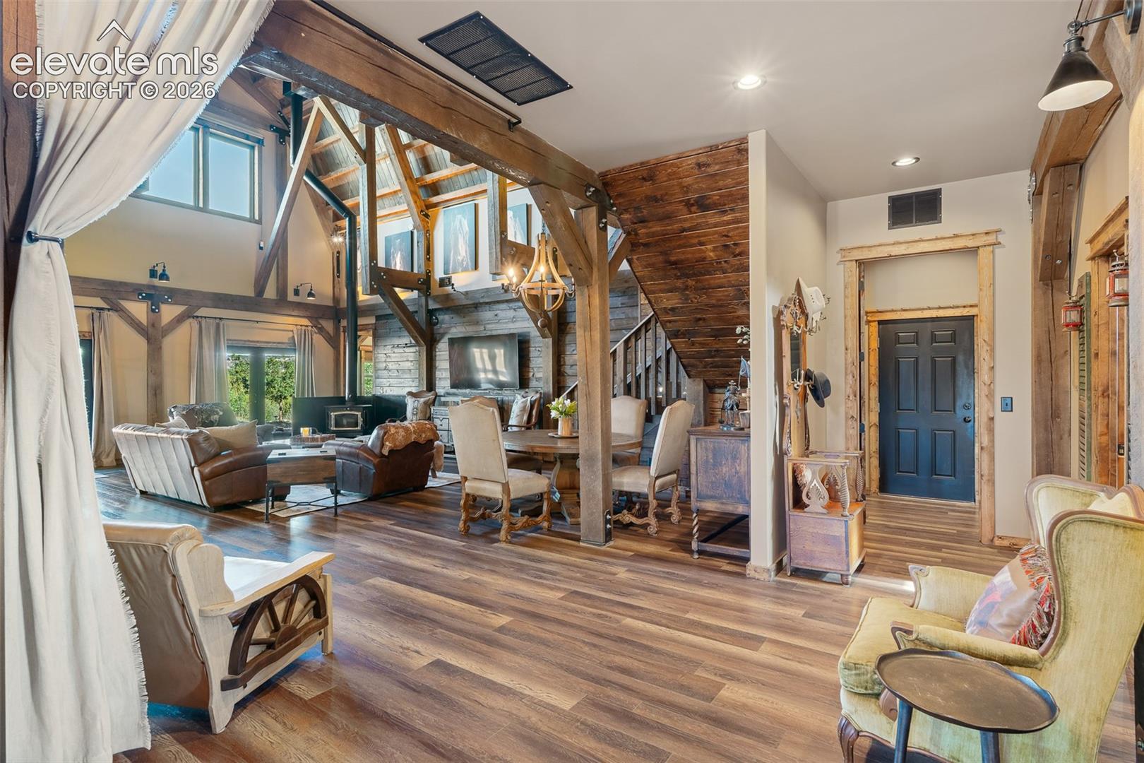 Listing photo 12 for 7445 Pinon Heights NA