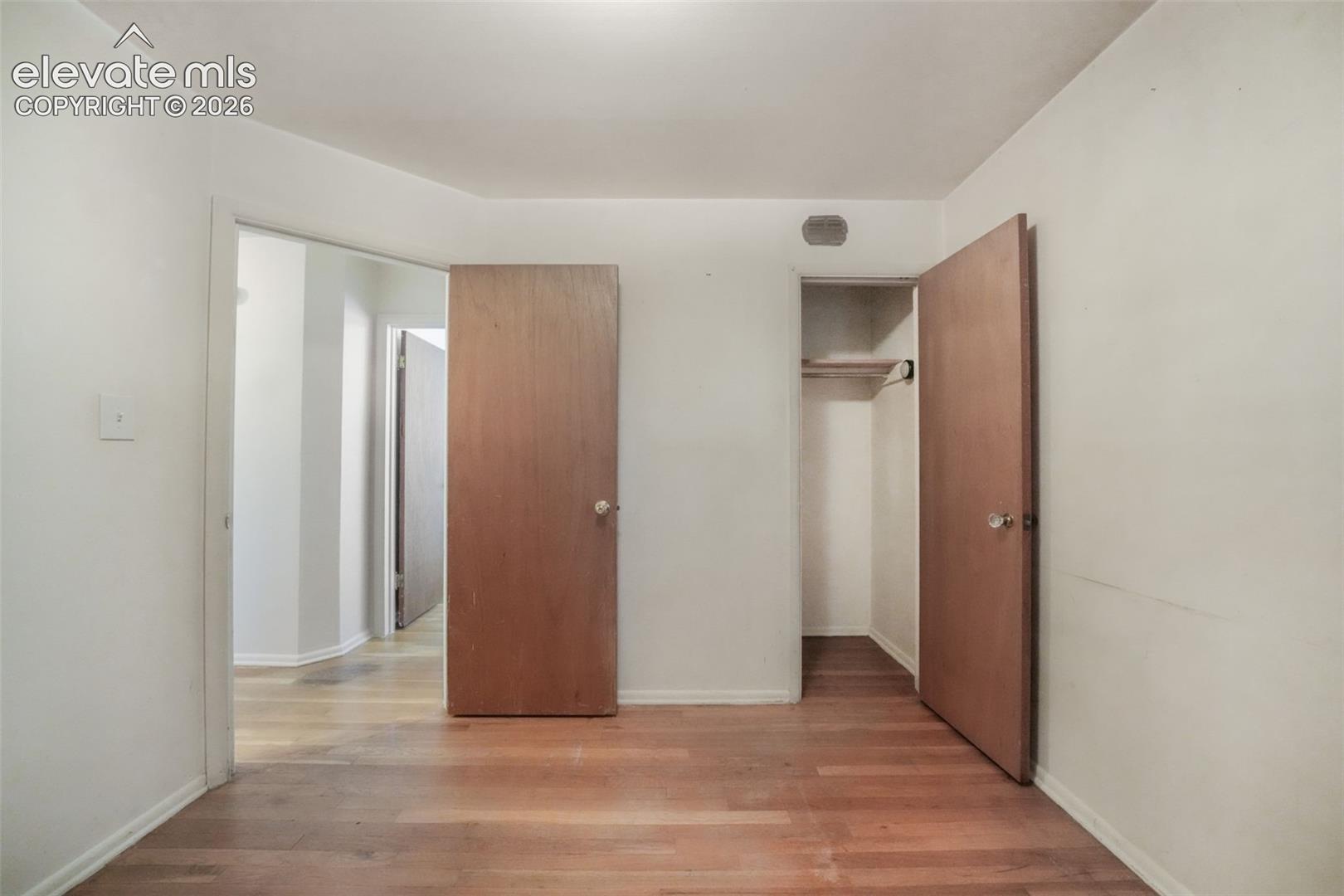Listing photo 34 for 920 S Canosa Court