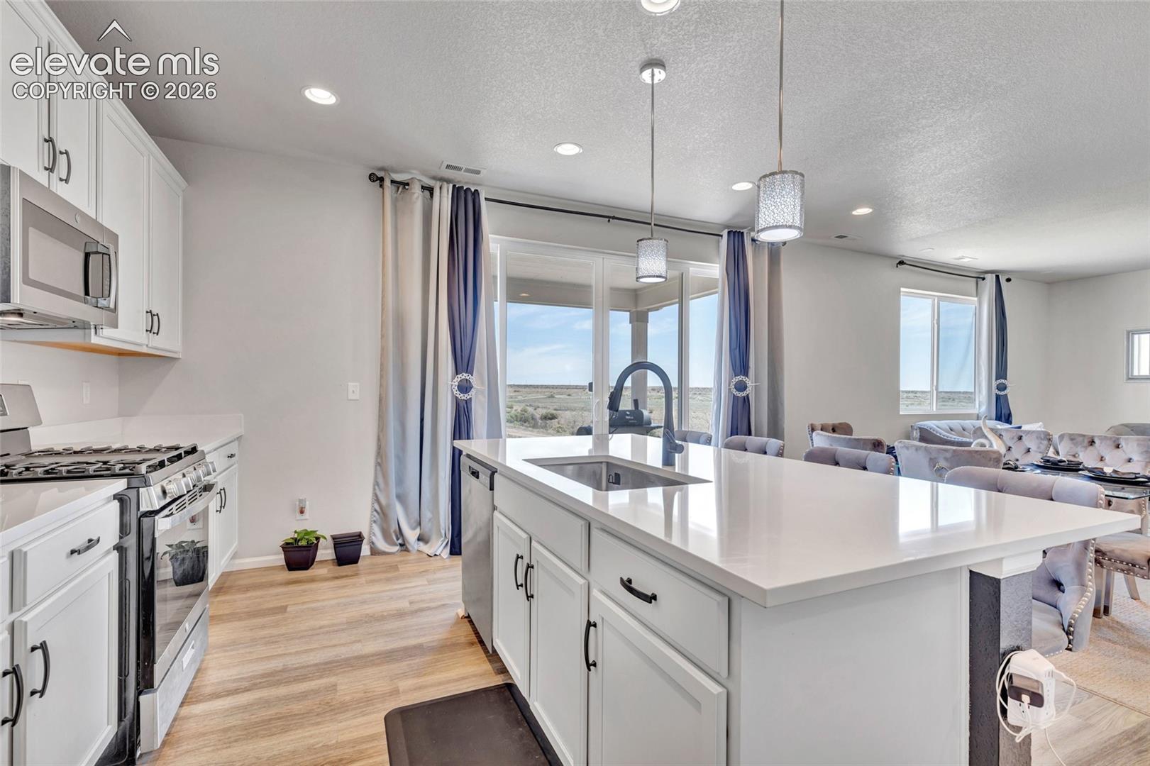 Listing photo 16 for 3434 Bella Luna Drive