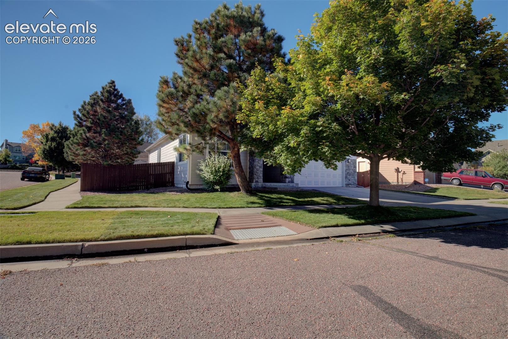 Listing photo 36 for 3595 Shady Rock Drive