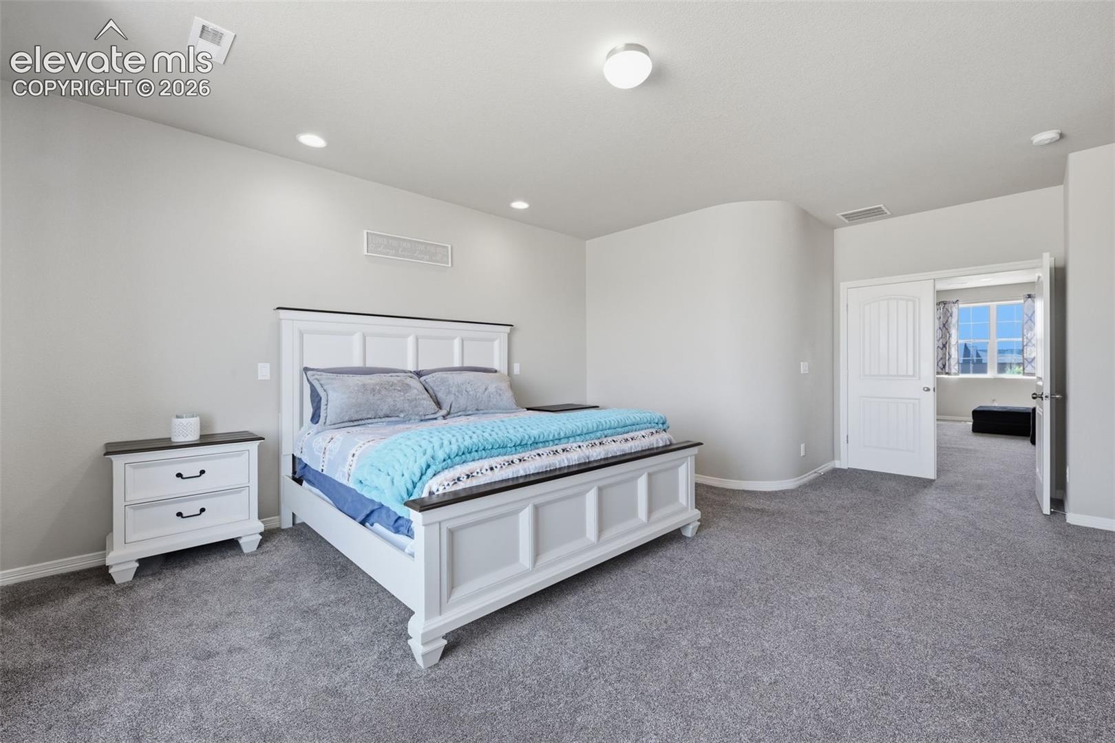 Listing photo 6 for 12810 Windingwalk Drive