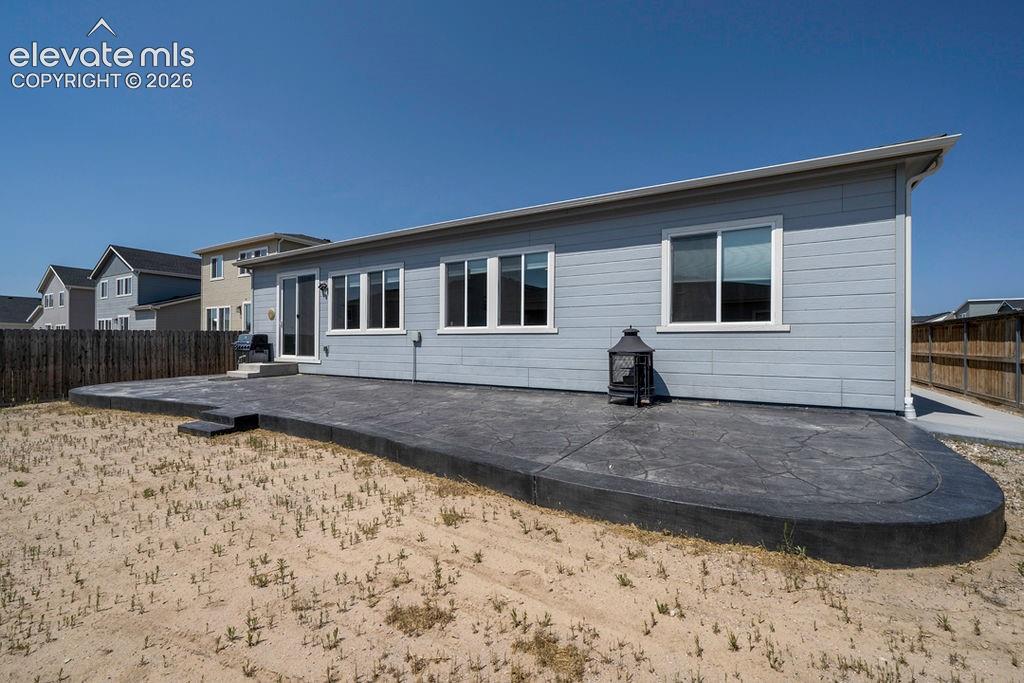 Listing photo 5 for 491 Blanket Flower Street