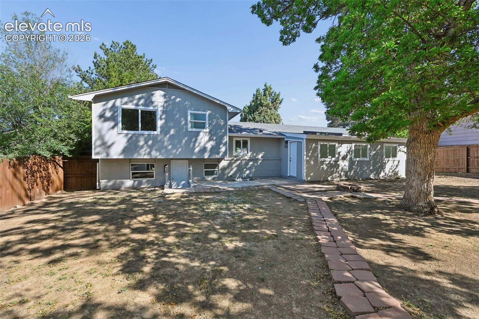 Listing photo 41 for 7313 Colonial Drive