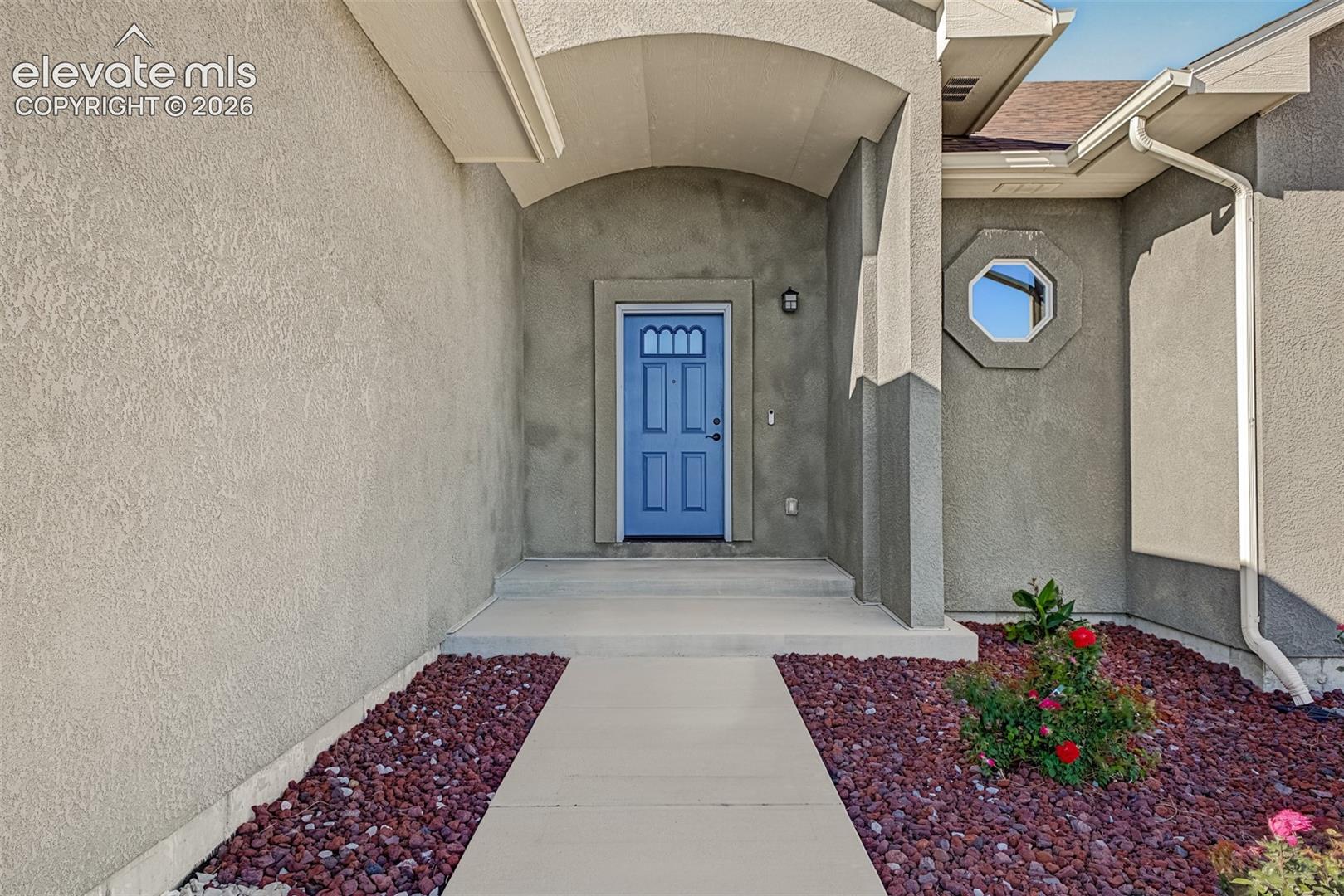 Listing photo 3 for 7448 Moab Court