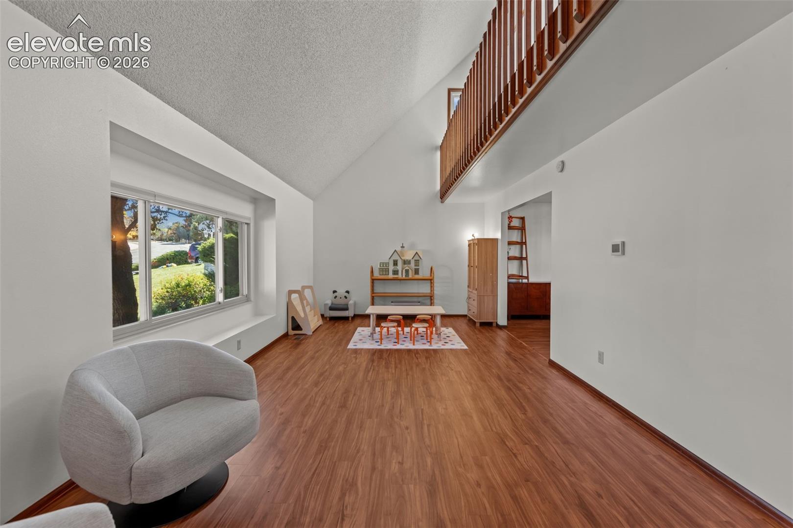 Listing photo 5 for 3025 Windjammer Drive