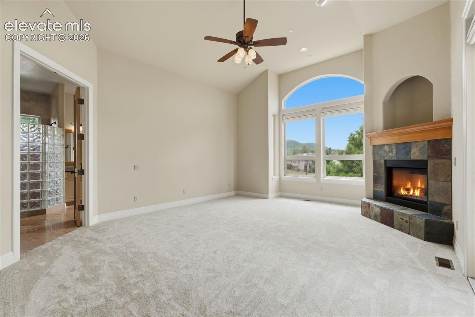 Listing photo 32 for 395 Young Circle
