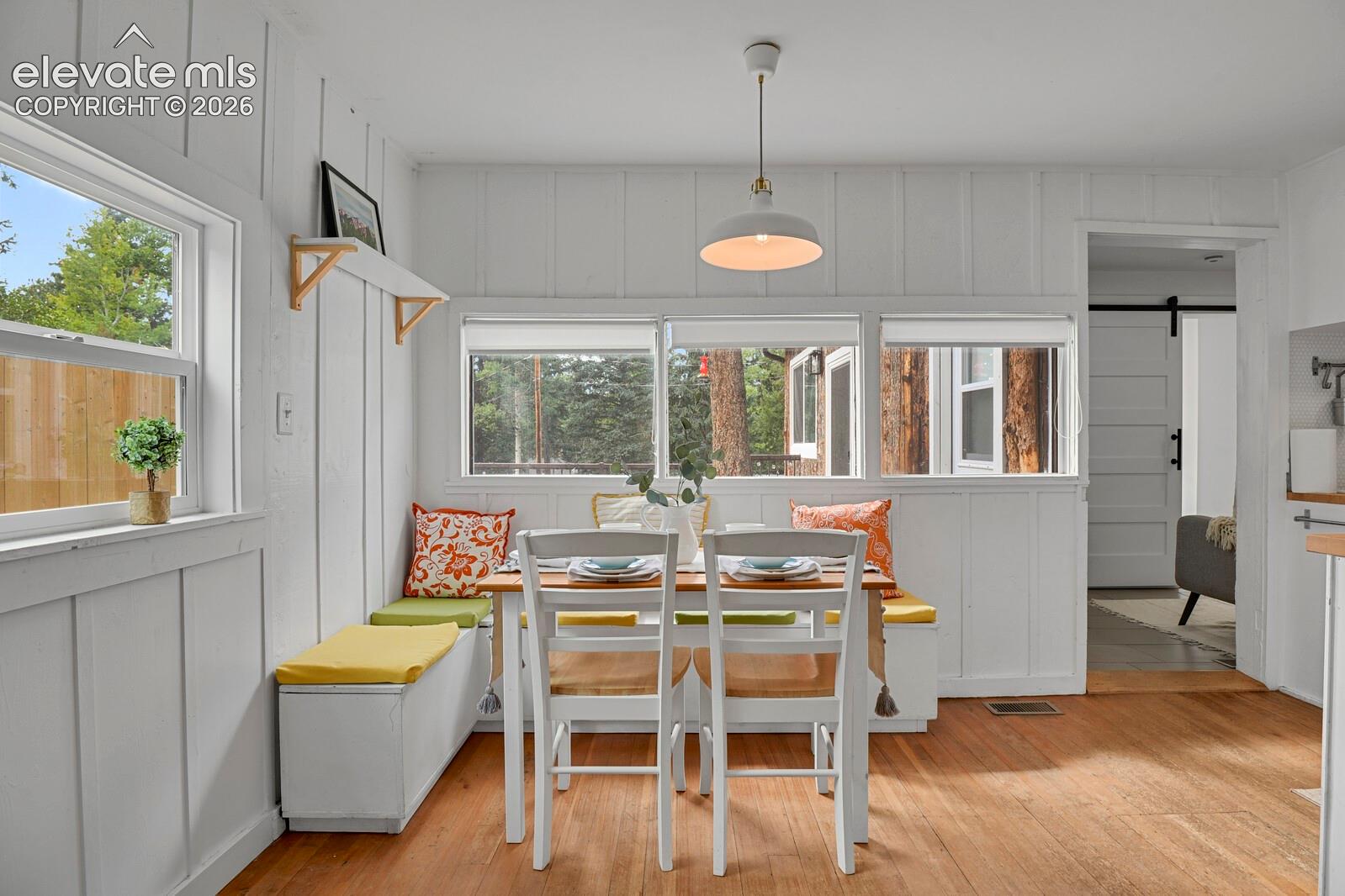 Listing photo 11 for 506 N Fairview Street