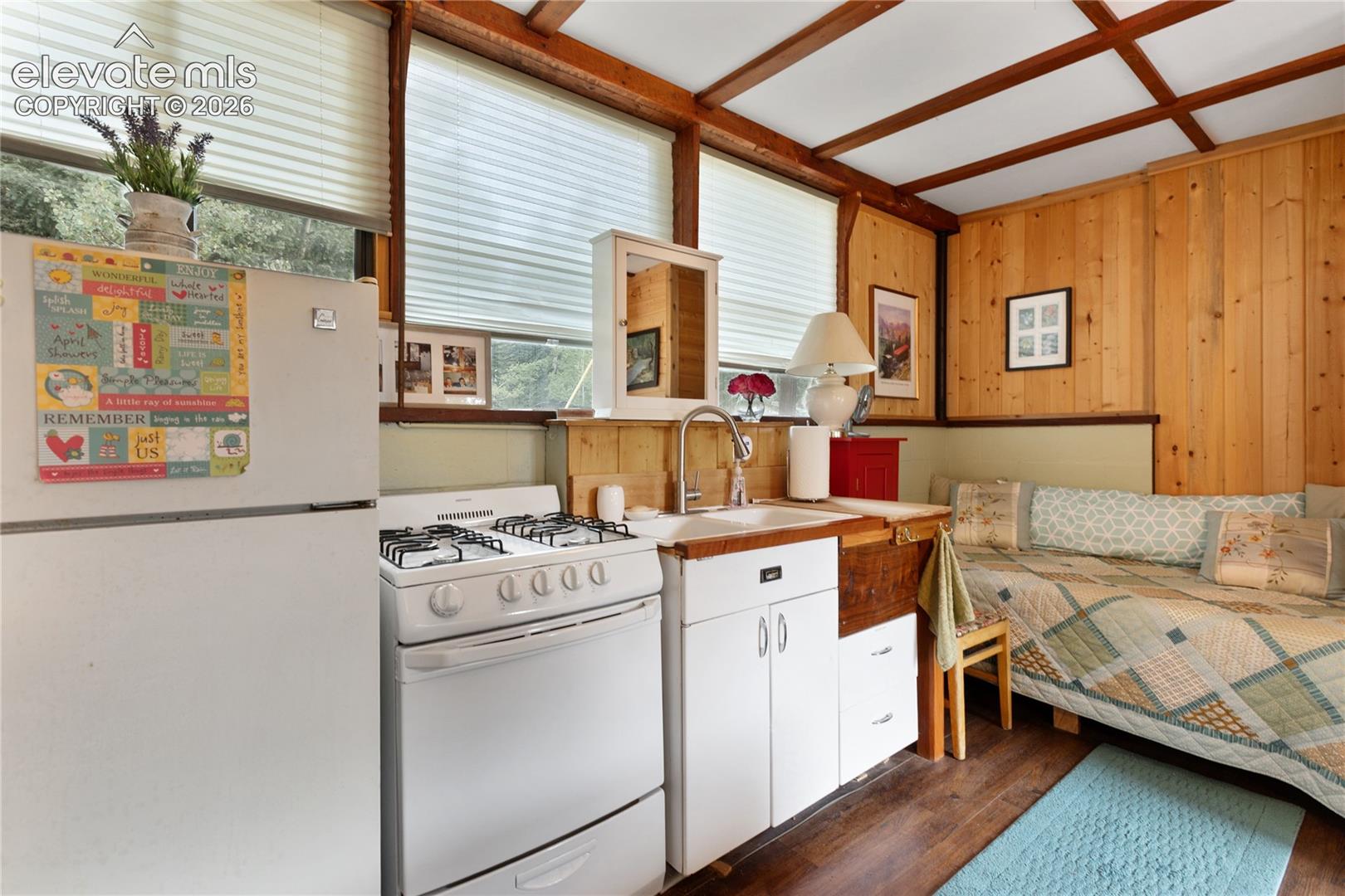 Listing photo 29 for 3912 Trout Creek Road