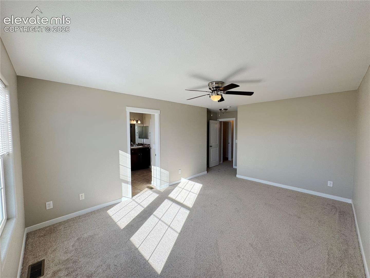 Listing photo 28 for 7961 Sandsmere Drive