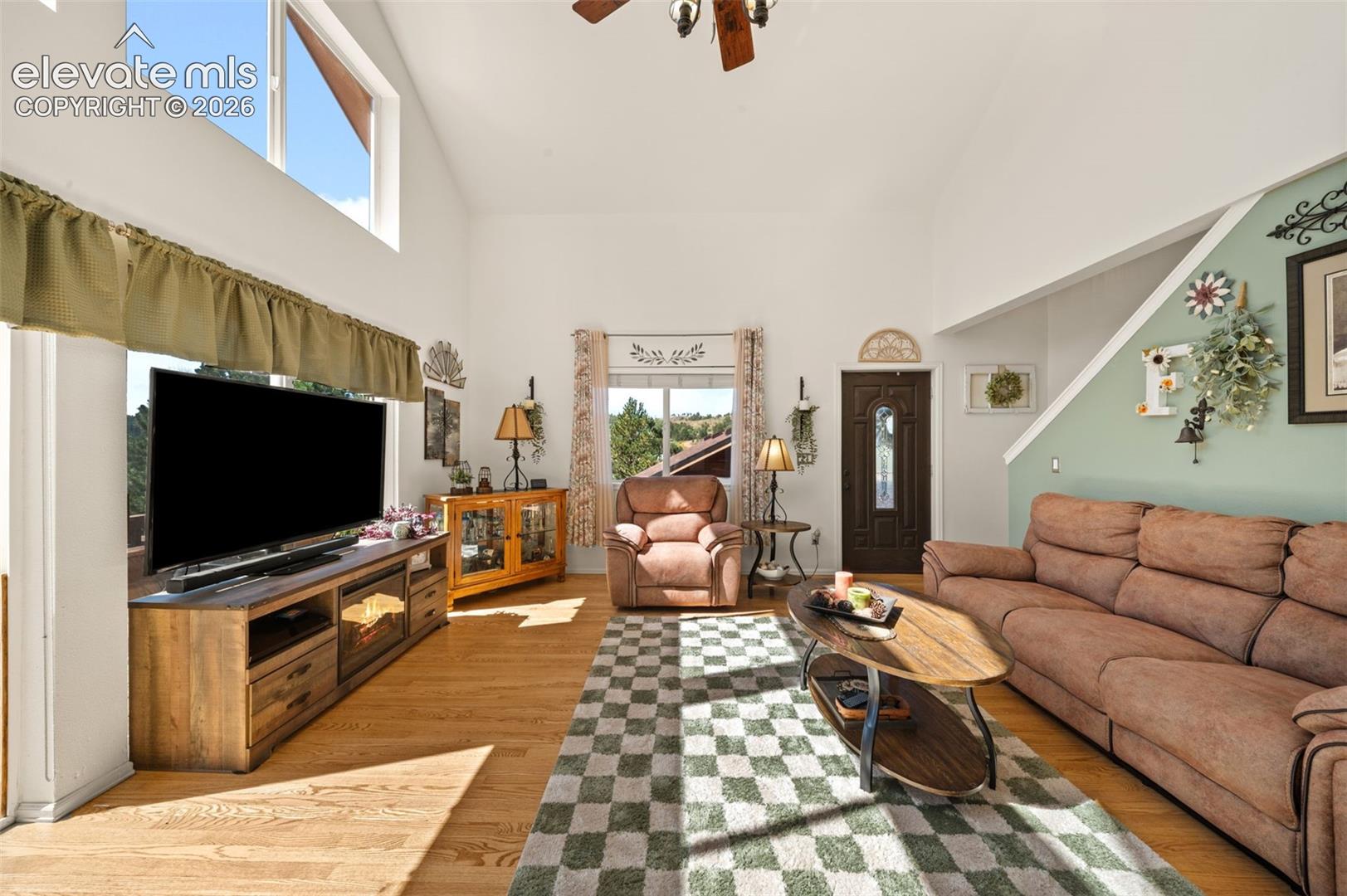 Listing photo 8 for 524 Spring Valley Drive