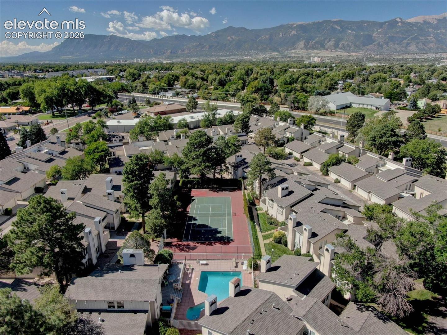 Listing photo 46 for 3330 Templeton Gap Road 55