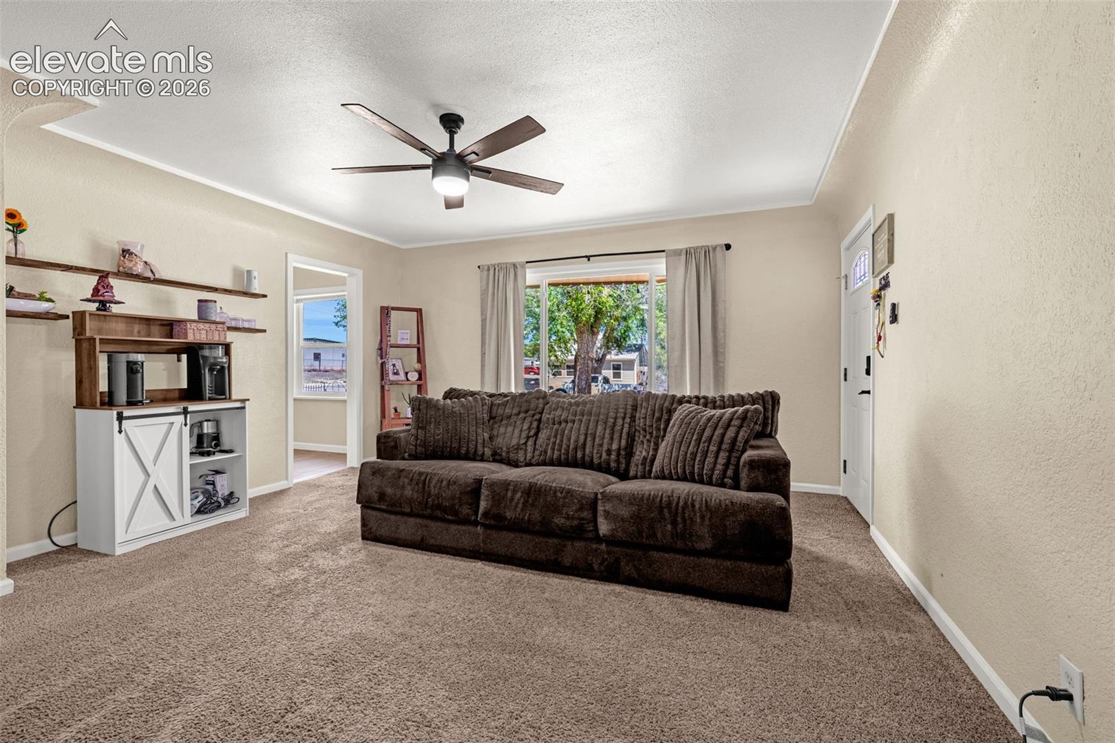 Listing photo 5 for 3023 2nd Avenue
