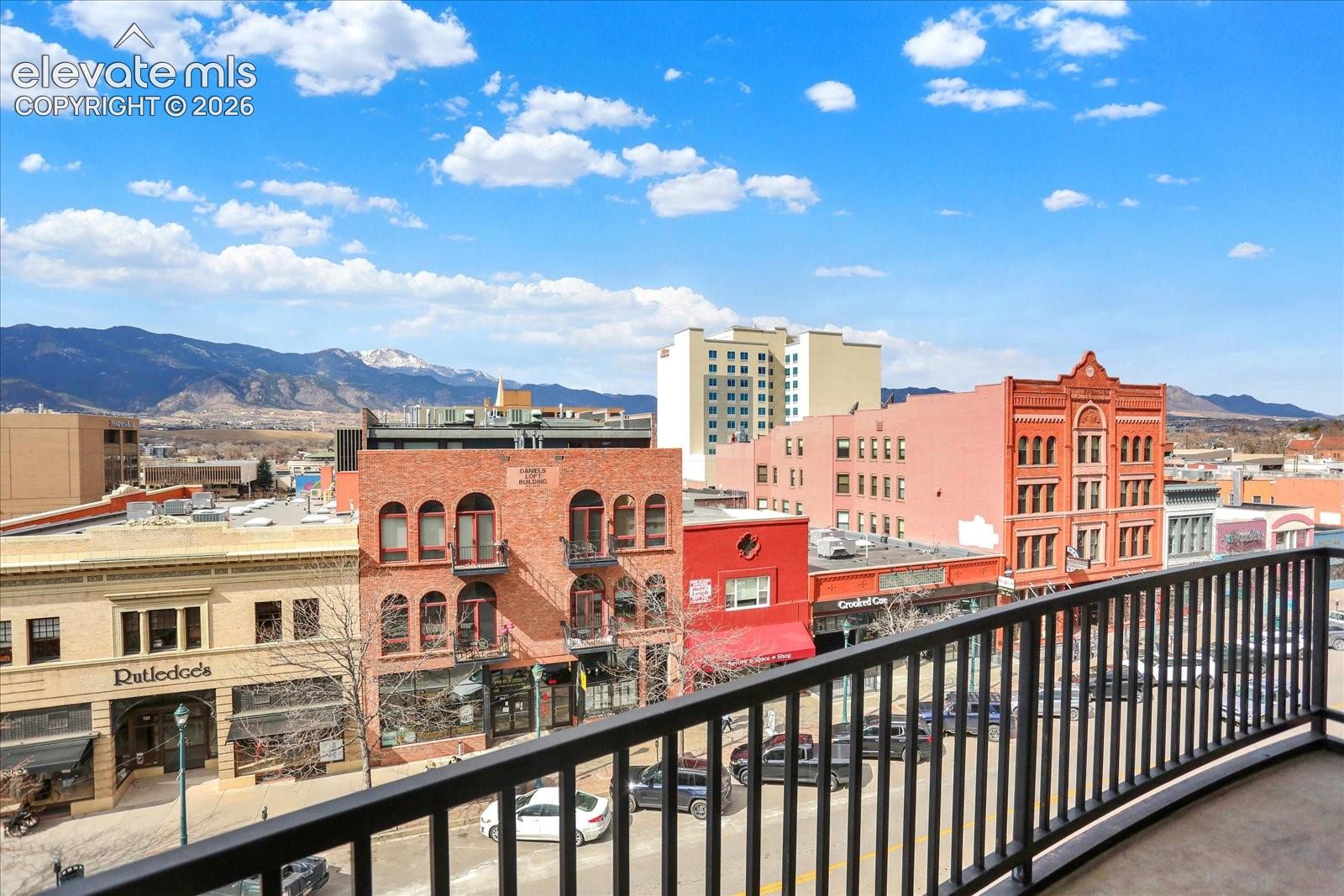 Listing photo 31 for 101 N Tejon Street 460