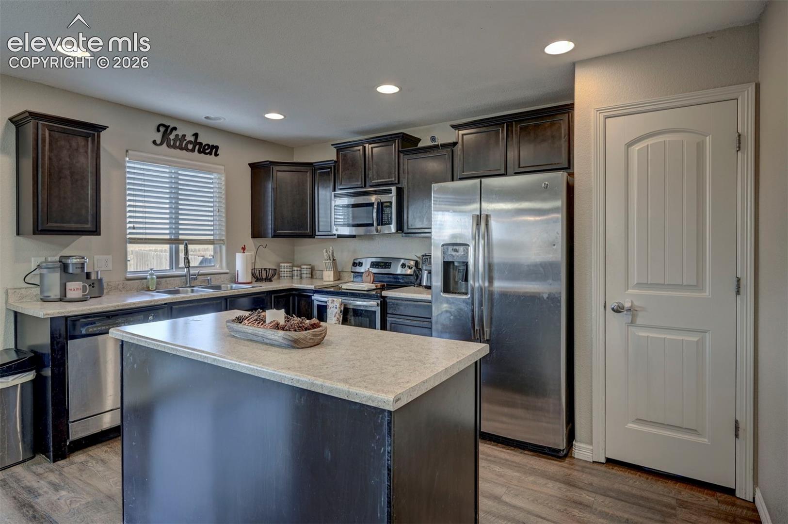 Listing photo 18 for 10018 Silver Stirrup Drive