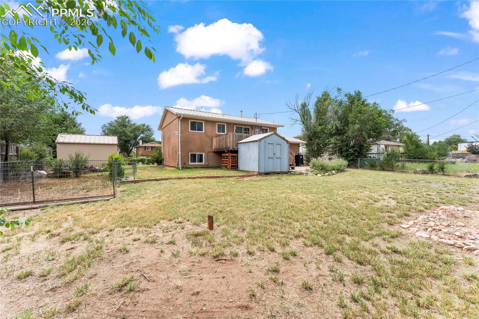 Listing photo 12 for 1325 Southmoor Drive