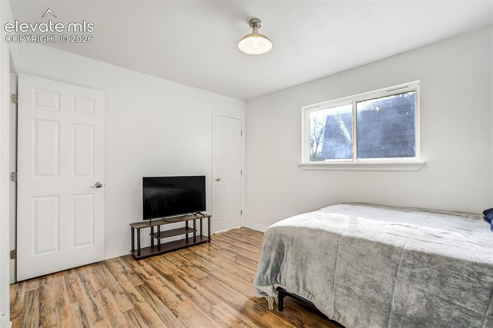 Listing photo 21 for 3415 Bridgewood Lane