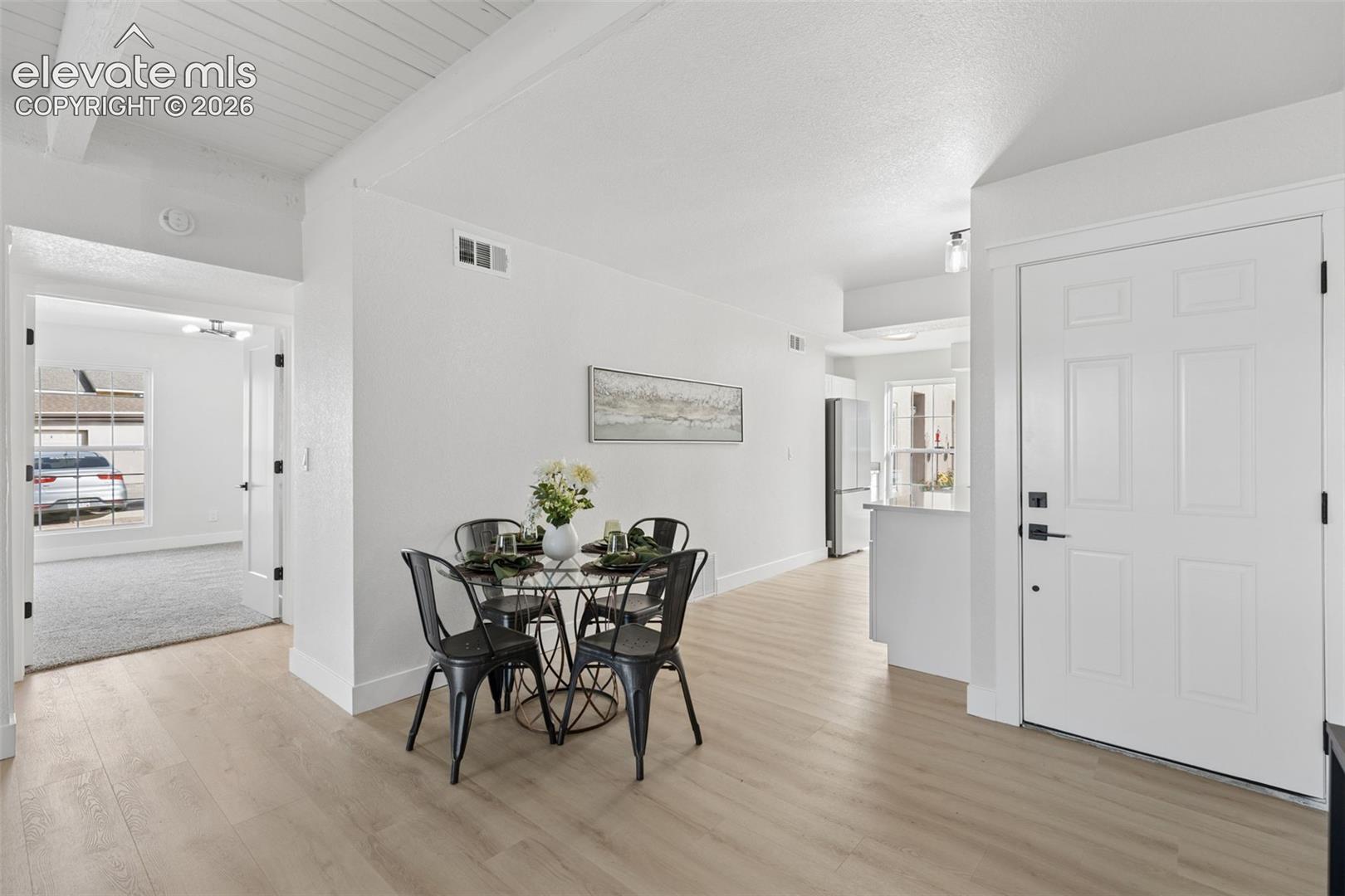 Listing photo 11 for 3130 Van Teylingen Drive F
