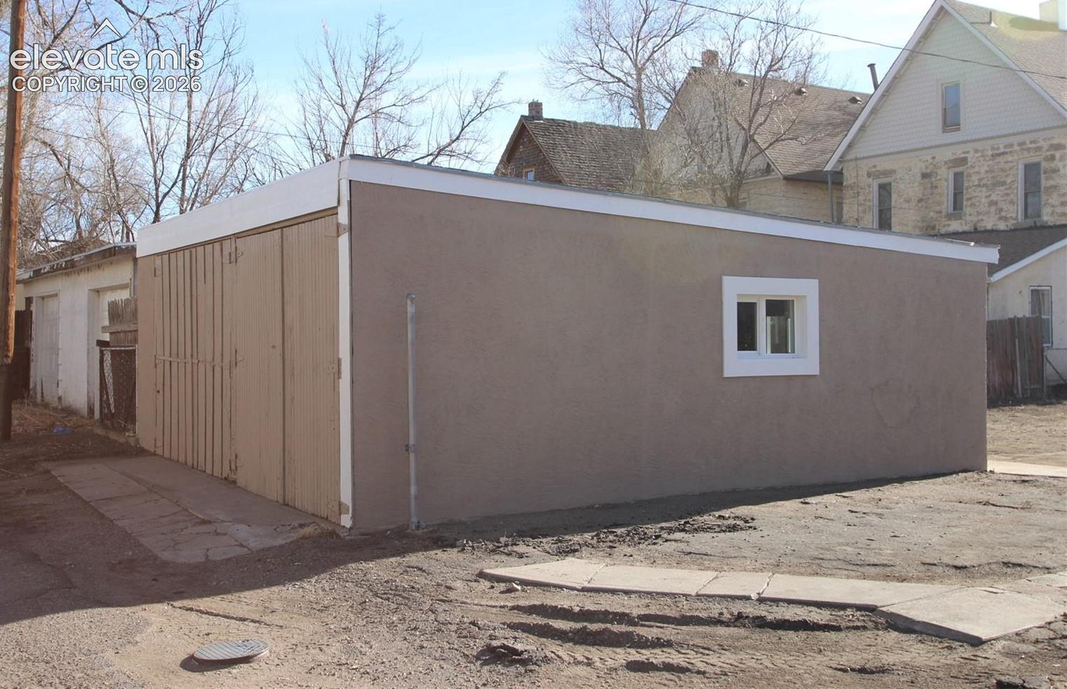 Listing photo 22 for 749 W Corona Avenue