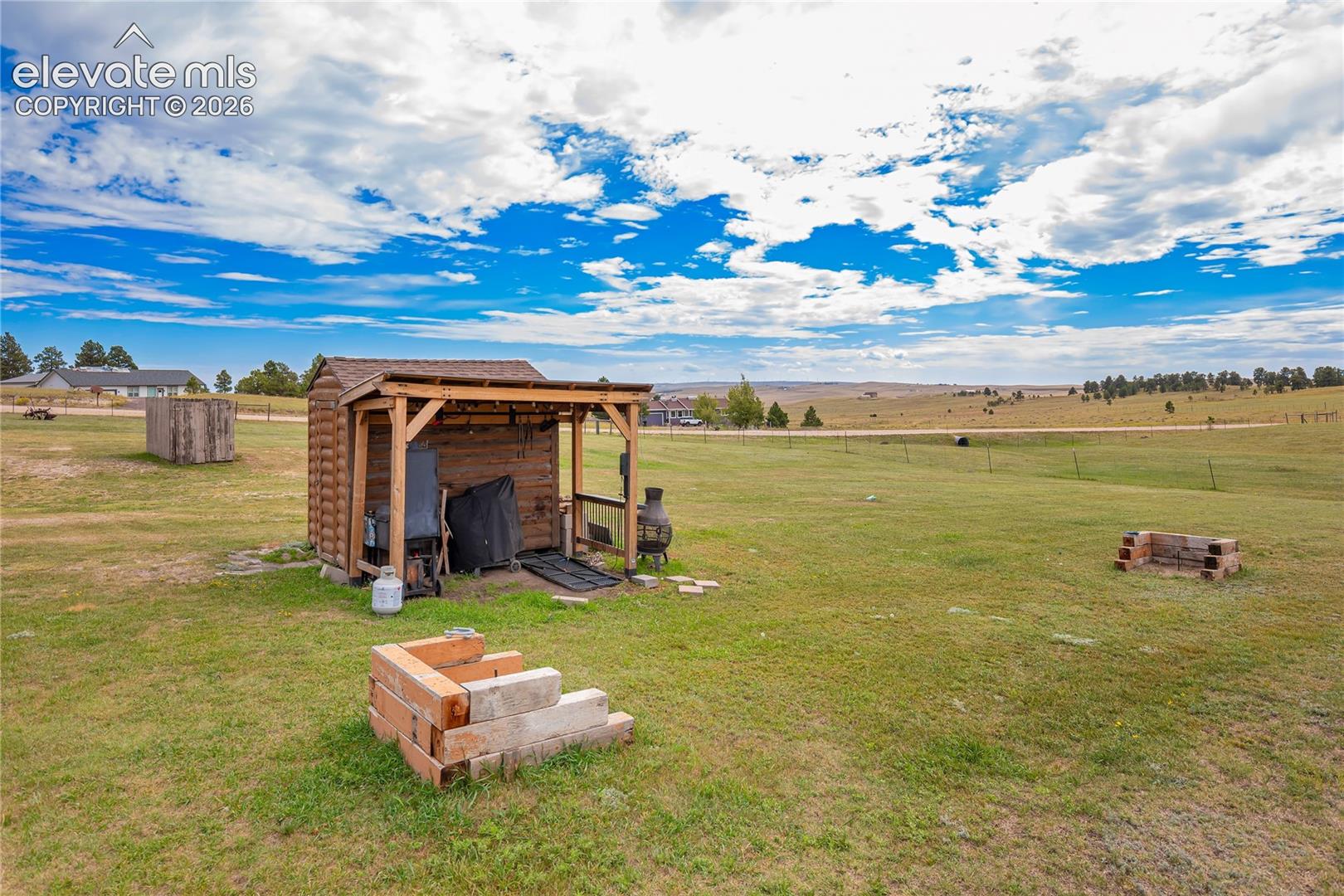 Listing photo 41 for 17650 Fremont Fort Drive