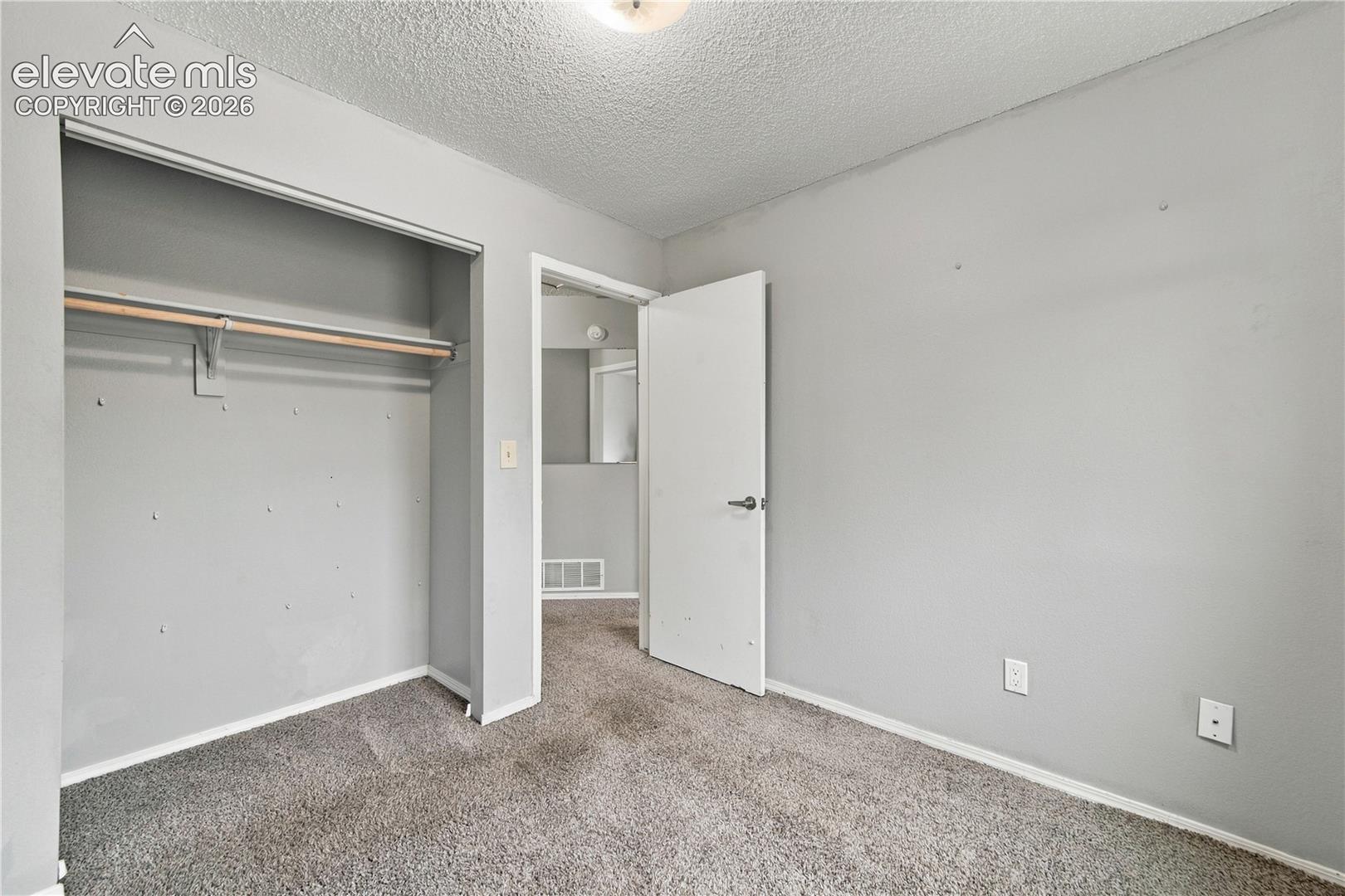 Listing photo 25 for 310 Briggs Place