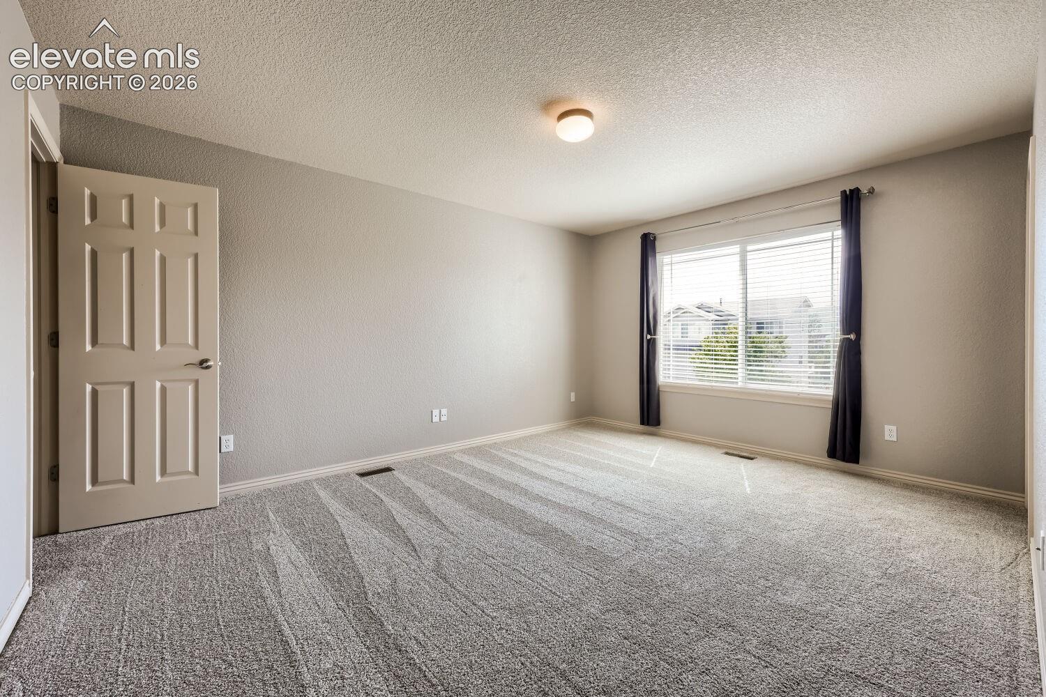 Listing photo 42 for 1586 Lily Lake Drive