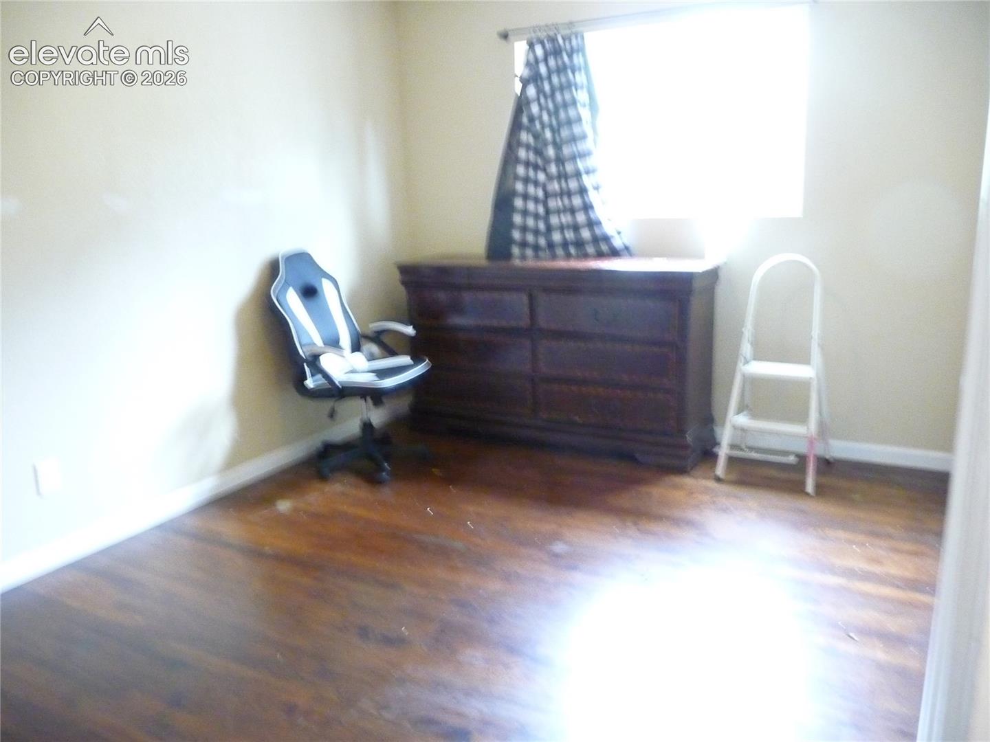 Listing photo 12 for 2919 Fremont Drive