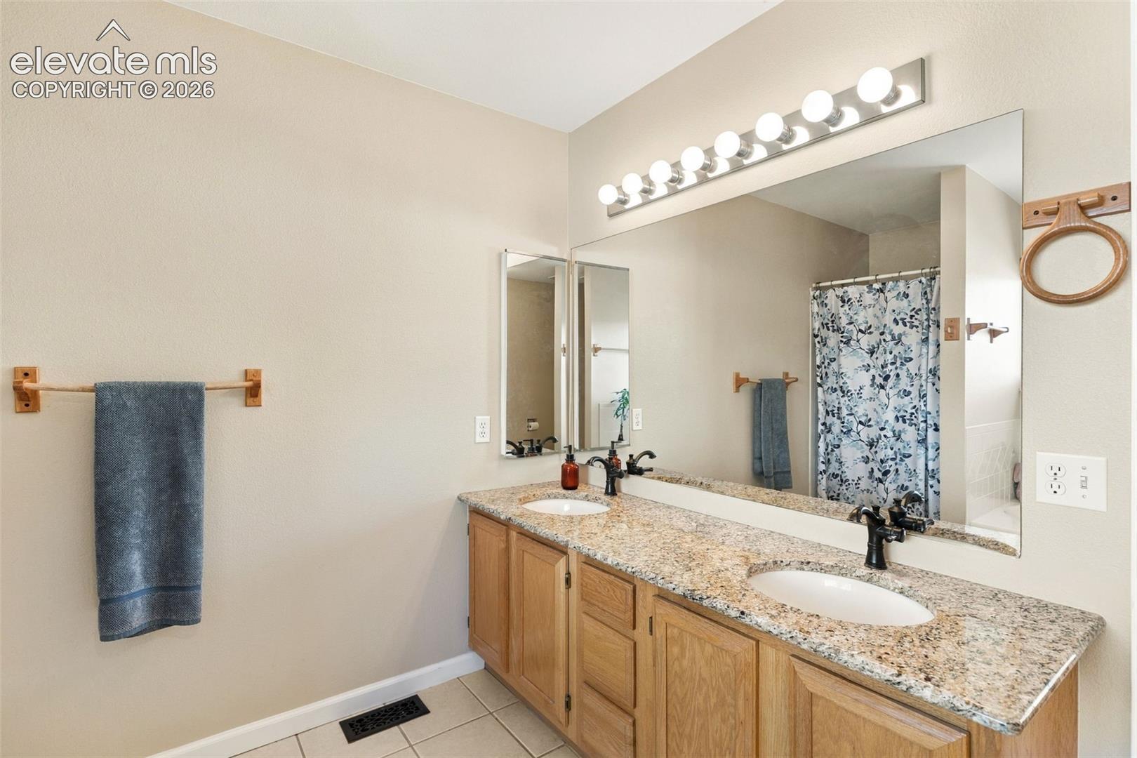 Listing photo 19 for 1150 Pipestone Court