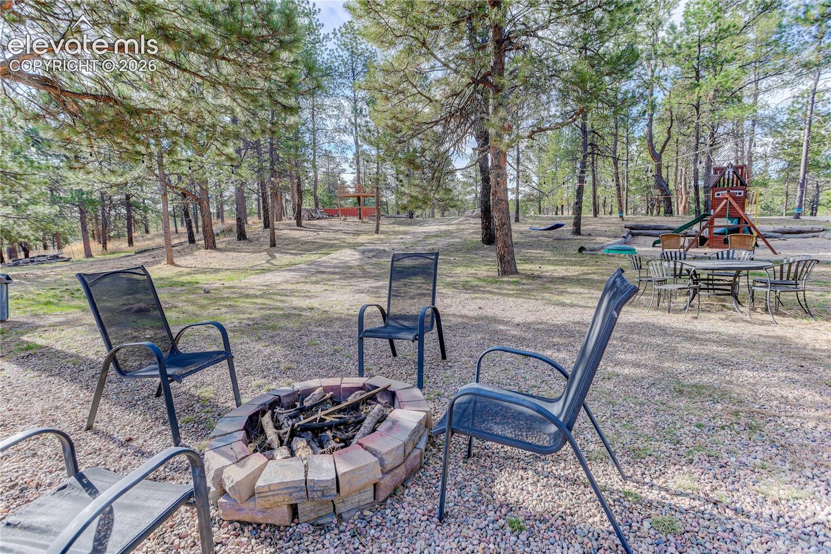Listing photo 33 for 9920 Hodgen Road