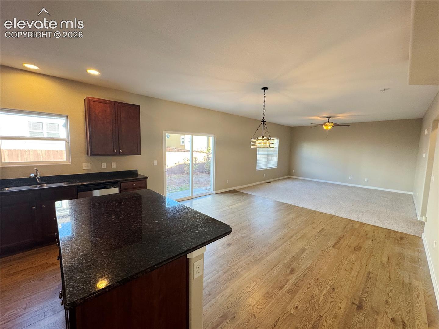 Listing photo 8 for 7961 Sandsmere Drive