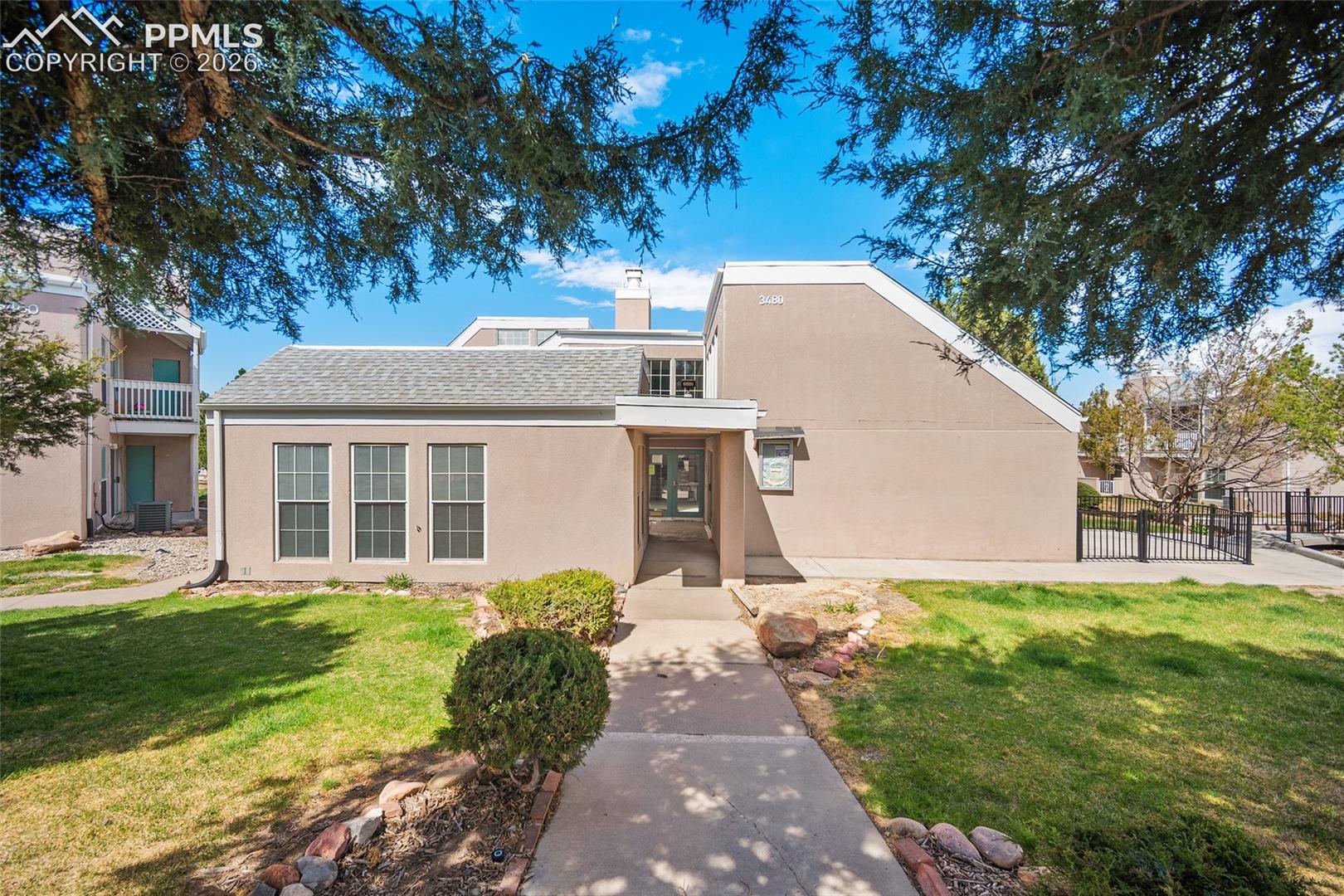3210 Van Teylingen Drive, photo 3