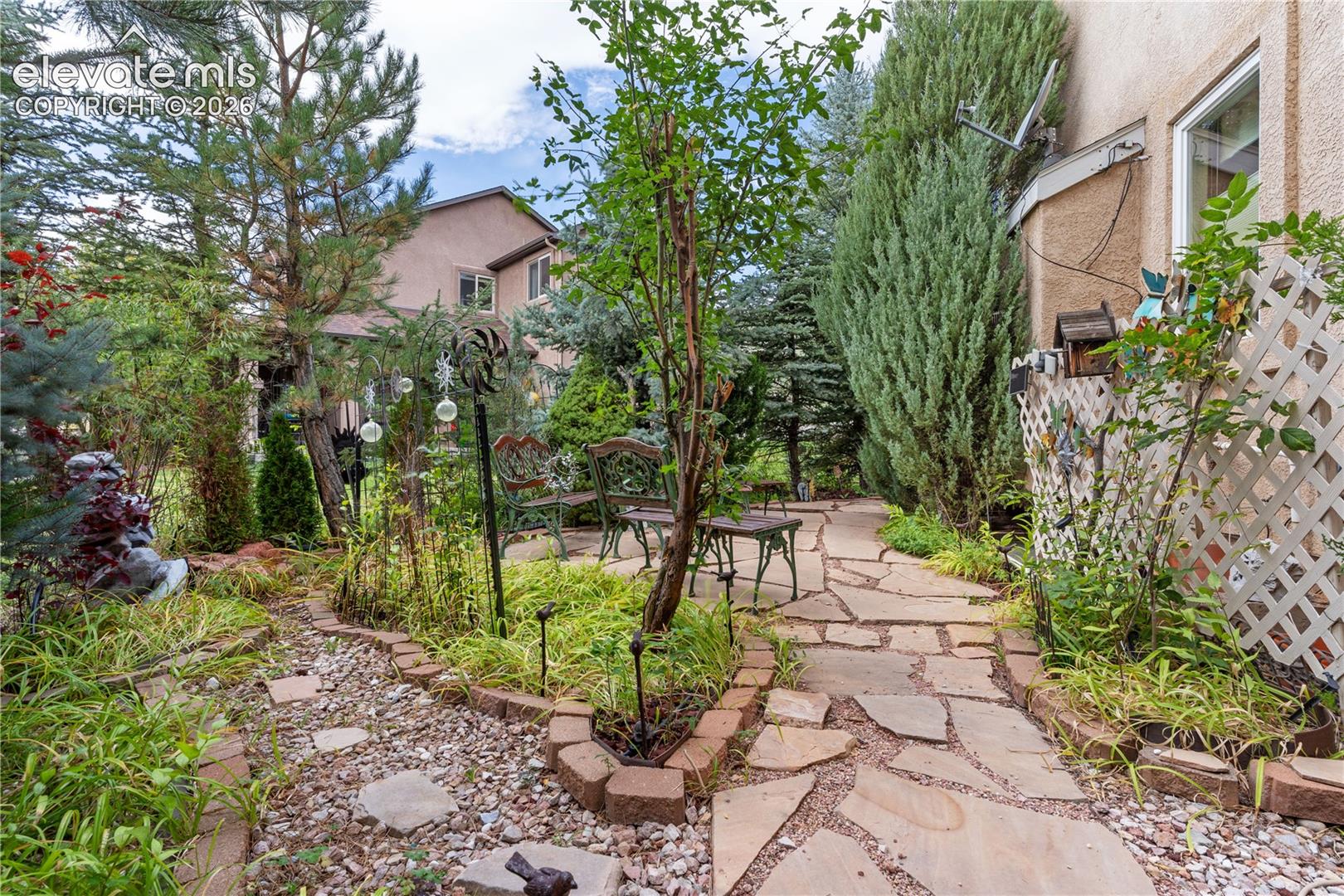 Listing photo 42 for 2285 Vanreen Drive