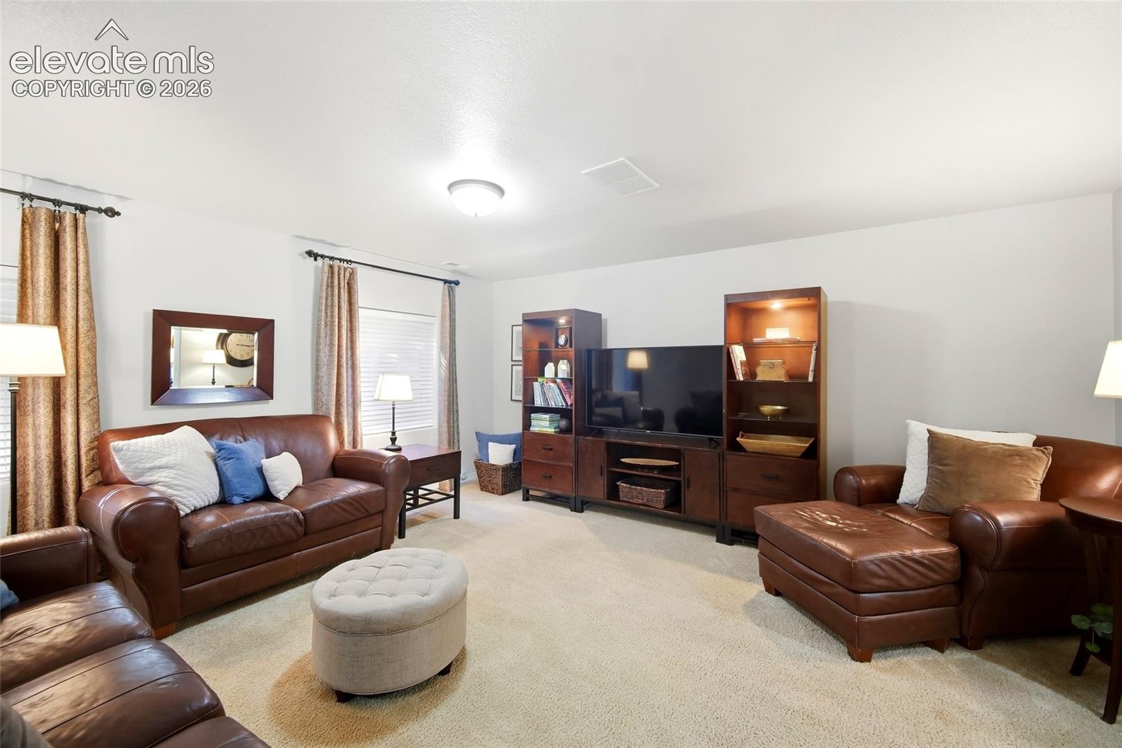 Listing photo 32 for 209 Avocet Loop