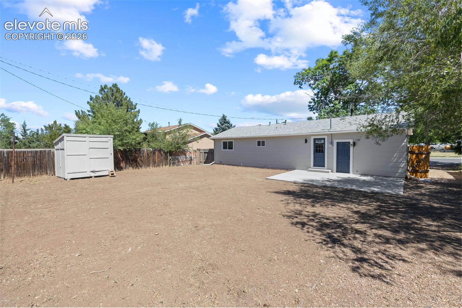 2540 Naples Drive, photo 9
