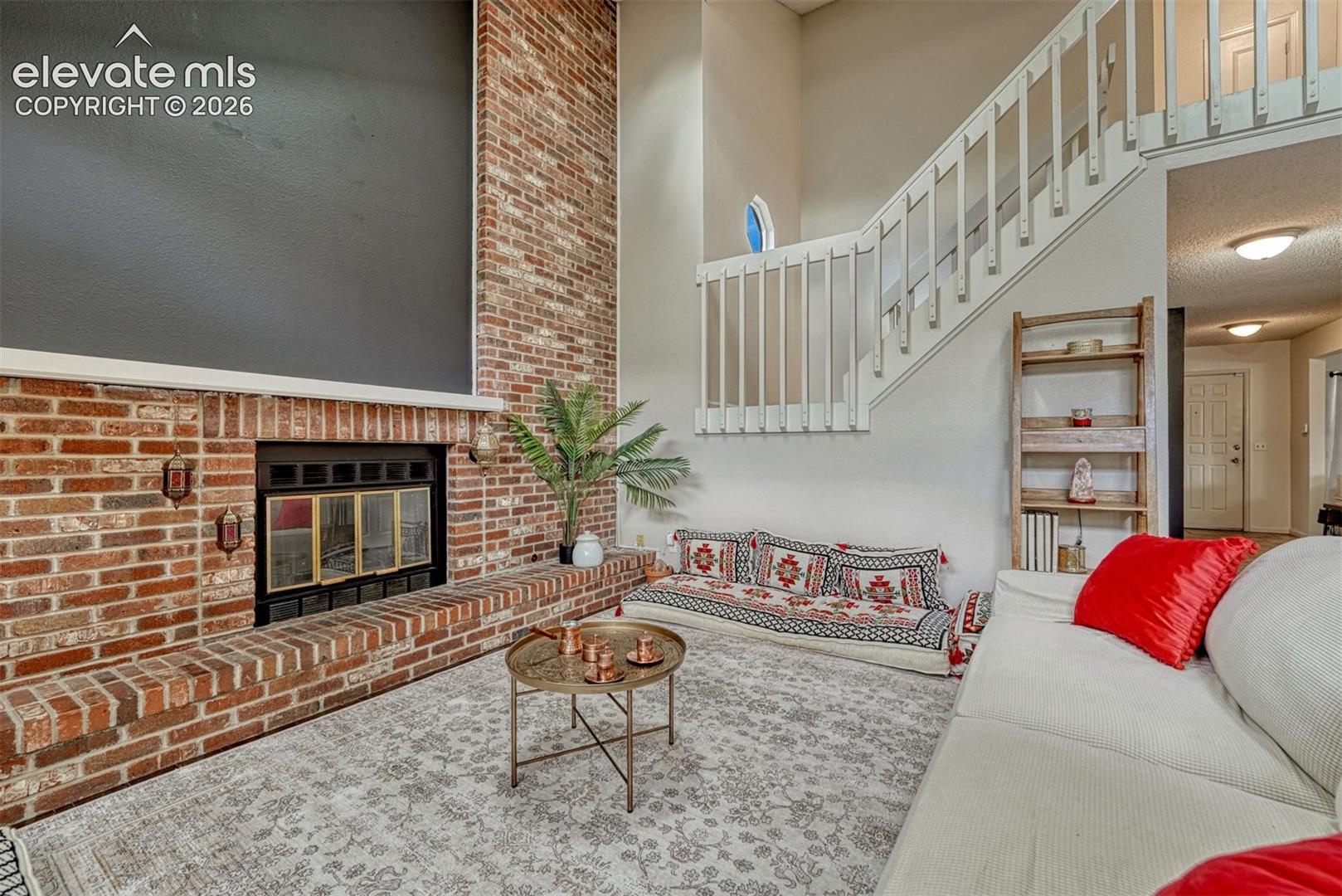 Listing photo 13 for 7510 Hickorywood Drive