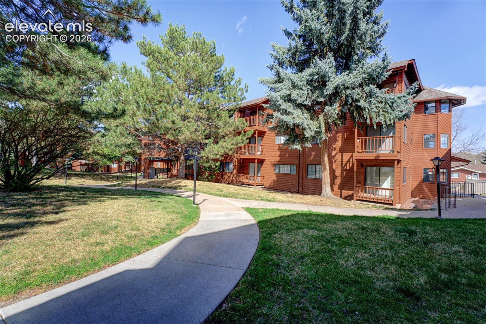 2440 Palmer Park Boulevard, photo 2