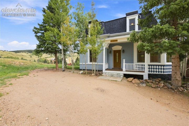 106 Porphyry Street — listing photo